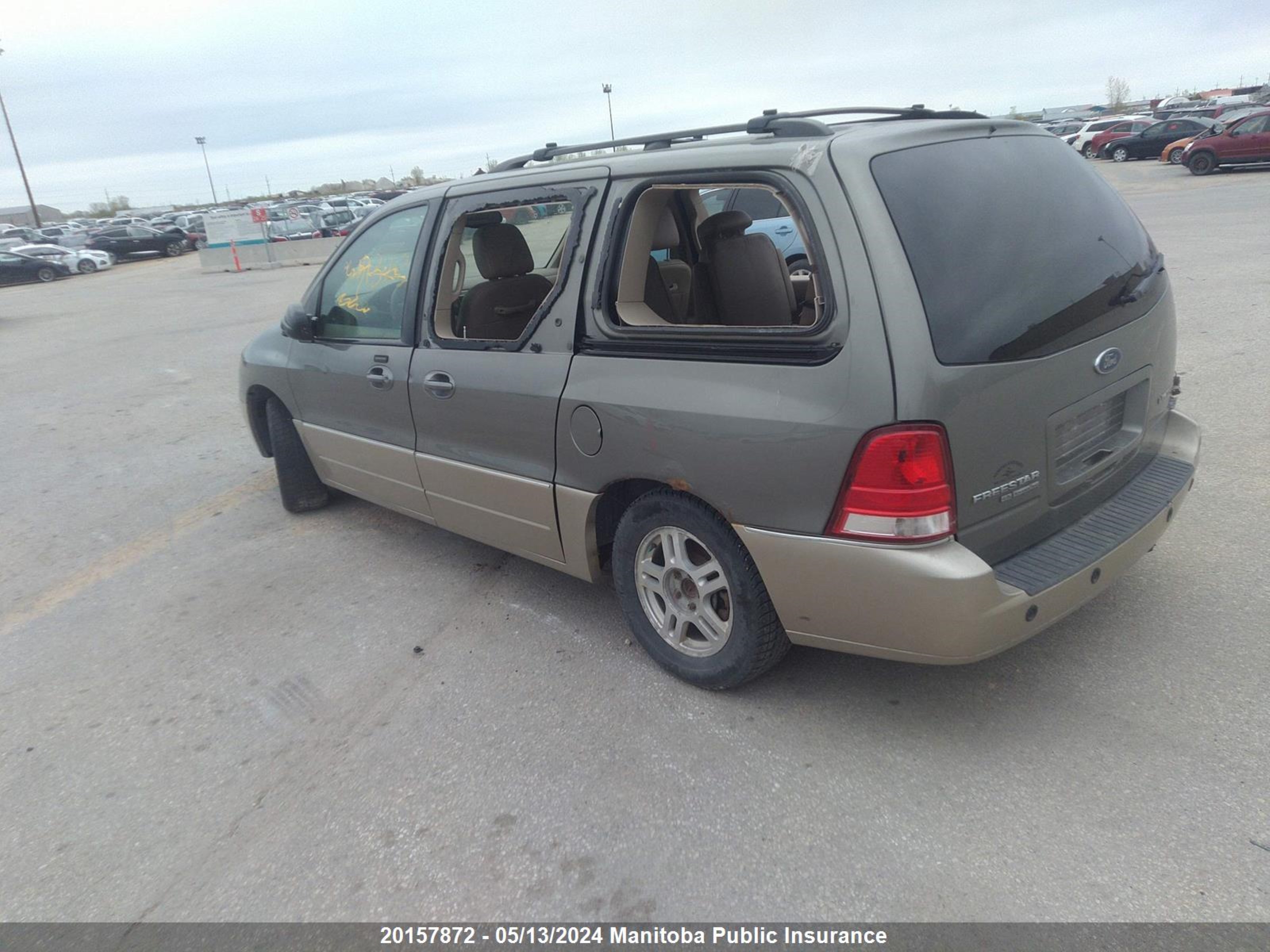 Photo 2 VIN: 2FMDA58205BA90978 - FORD FREESTAR 