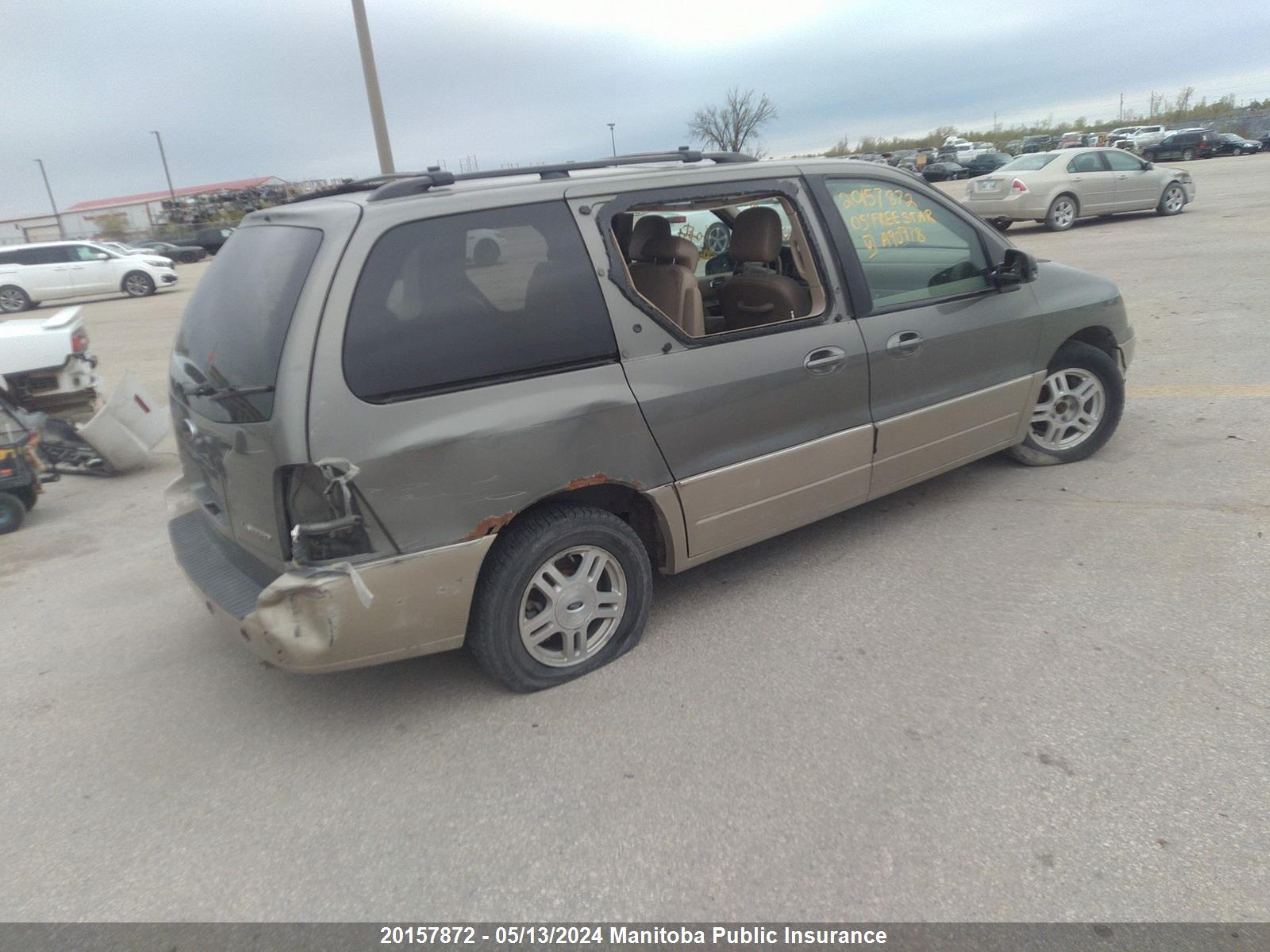 Photo 3 VIN: 2FMDA58205BA90978 - FORD FREESTAR 