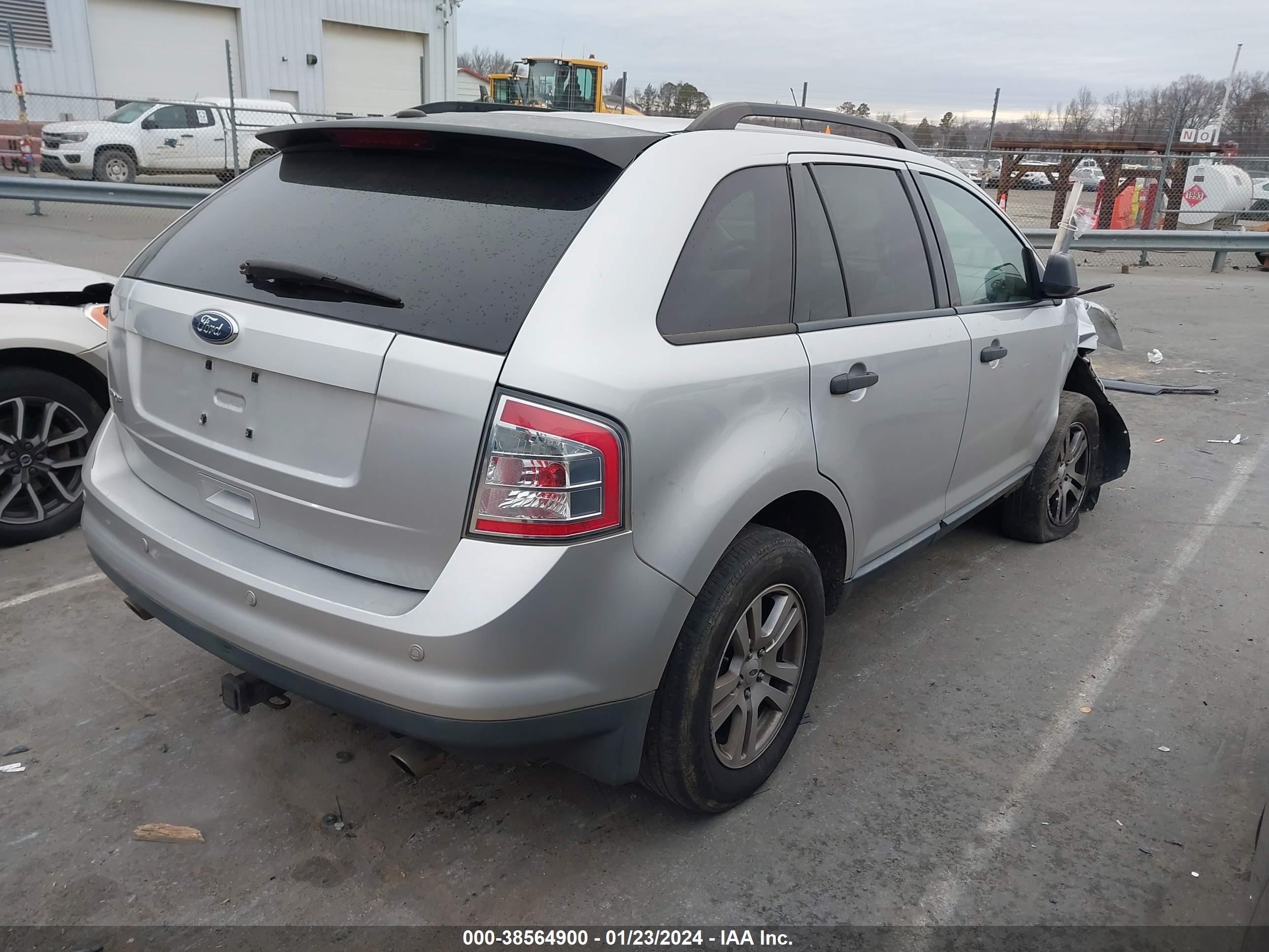 Photo 3 VIN: 2FMDK36C19BA92175 - FORD EDGE 