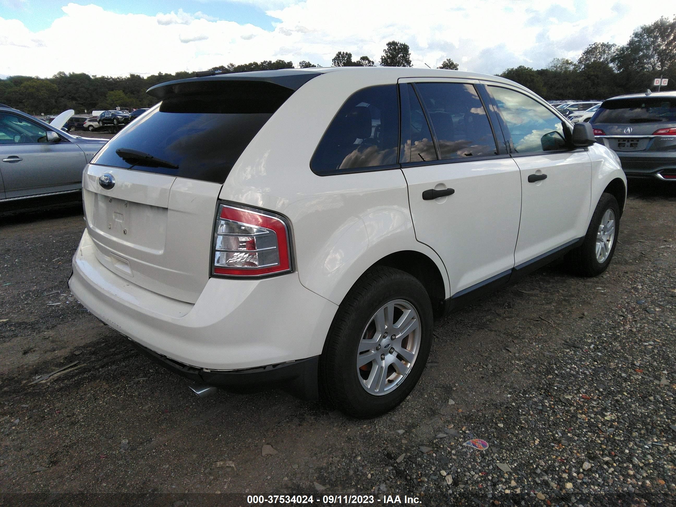 Photo 3 VIN: 2FMDK36C39BA50011 - FORD EDGE 