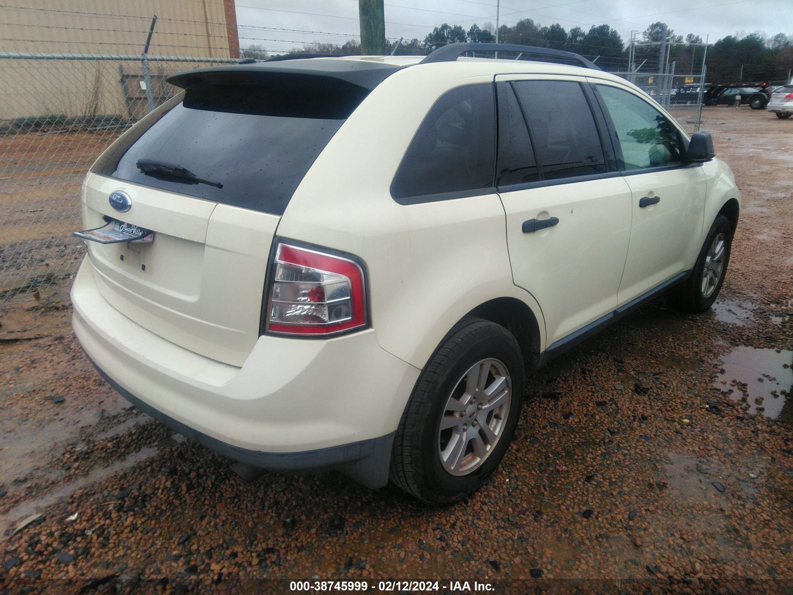 Photo 3 VIN: 2FMDK36C47BA25678 - FORD EDGE 