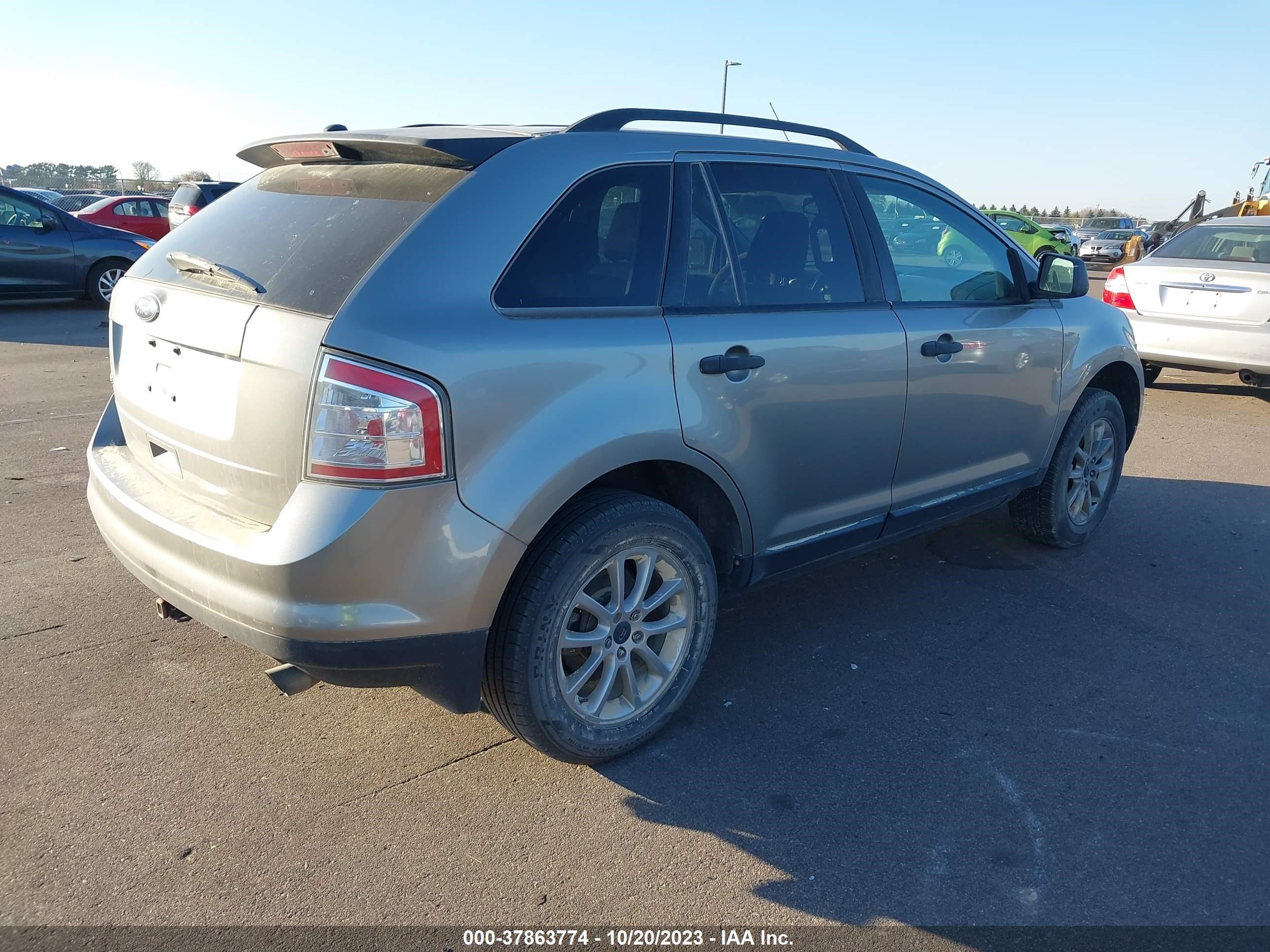 Photo 3 VIN: 2FMDK36C48BA83209 - FORD EDGE 