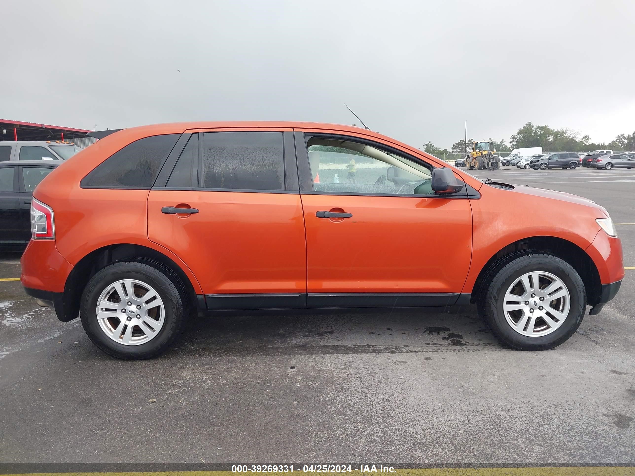 Photo 12 VIN: 2FMDK36C78BA68395 - FORD EDGE 