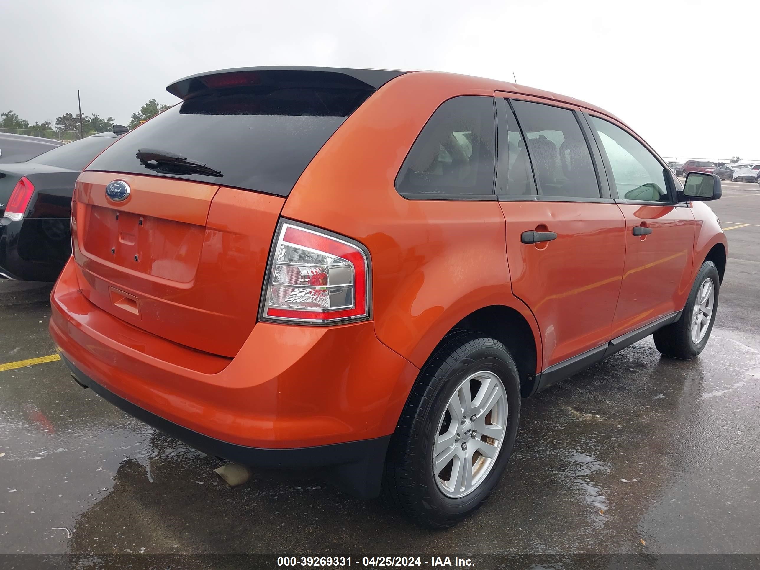 Photo 3 VIN: 2FMDK36C78BA68395 - FORD EDGE 