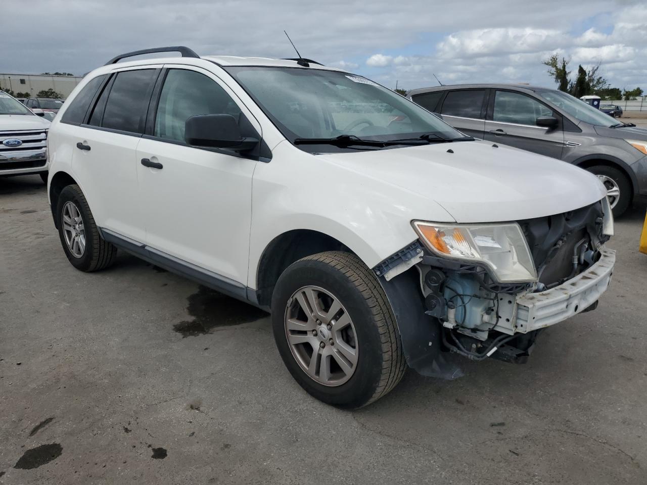 Photo 3 VIN: 2FMDK36C79BA85621 - FORD EDGE 