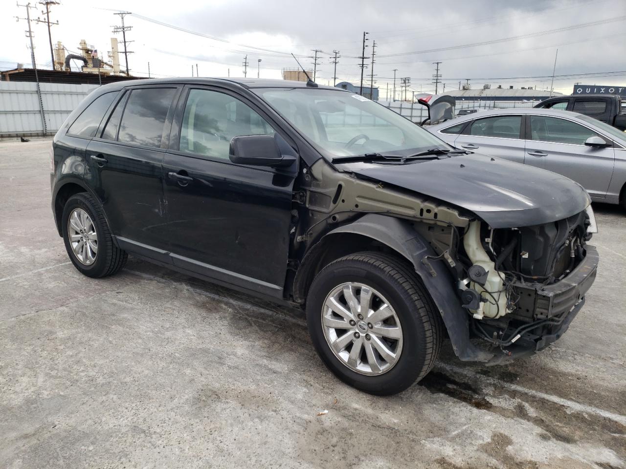 Photo 3 VIN: 2FMDK38C39BA69901 - FORD EDGE 