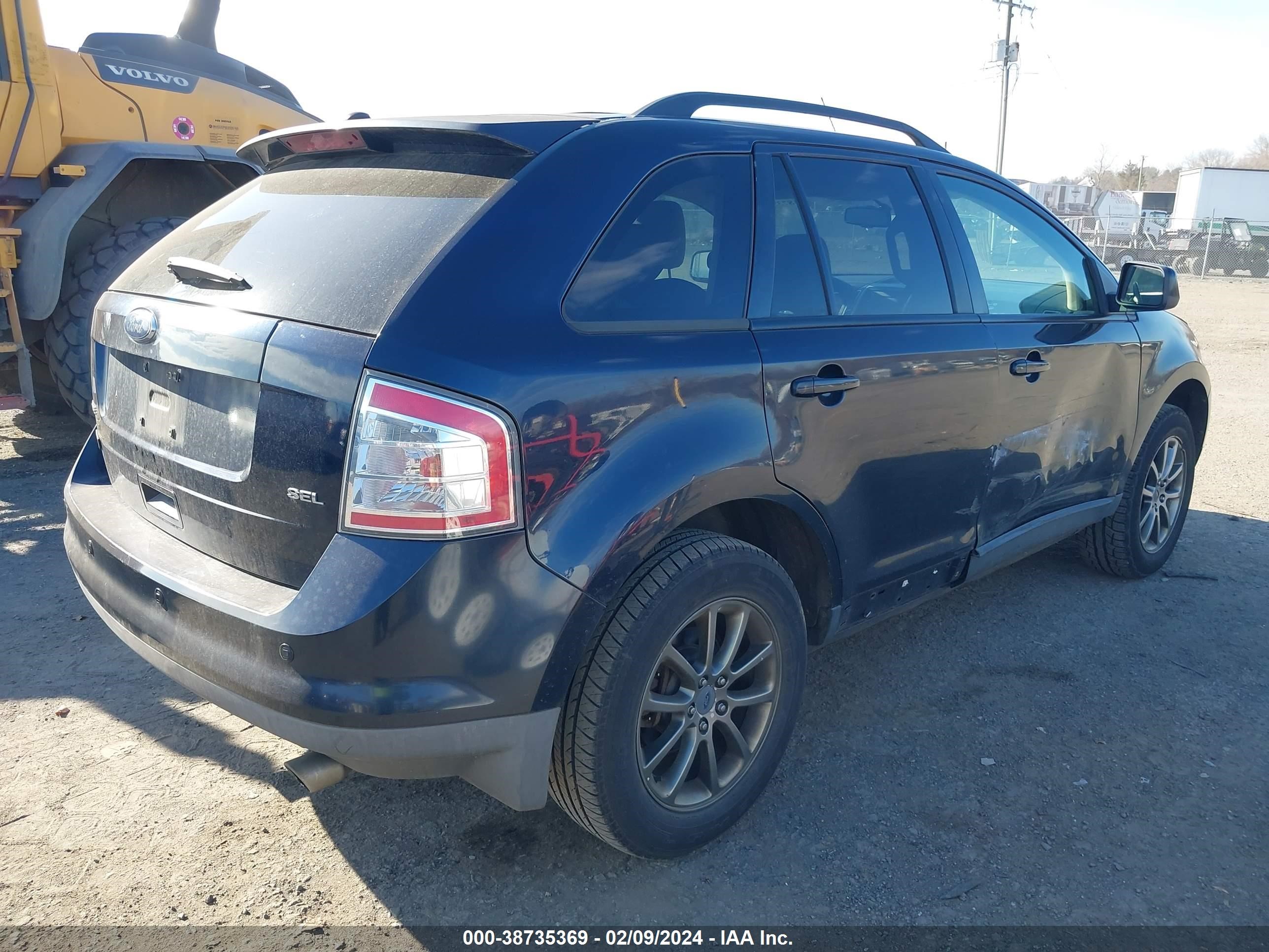 Photo 3 VIN: 2FMDK38C48BB42532 - FORD EDGE 