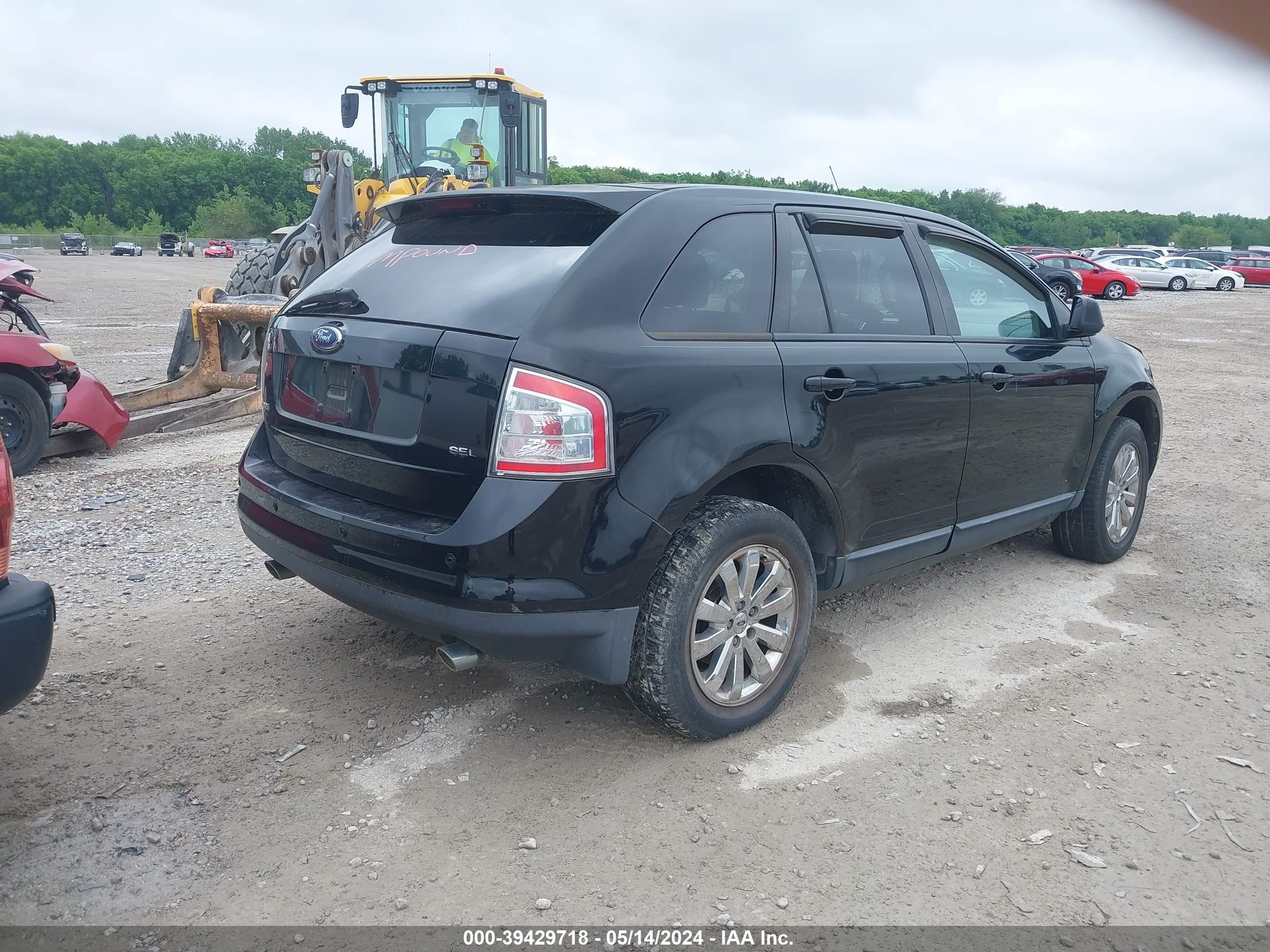 Photo 3 VIN: 2FMDK38C67BB70279 - FORD EDGE 