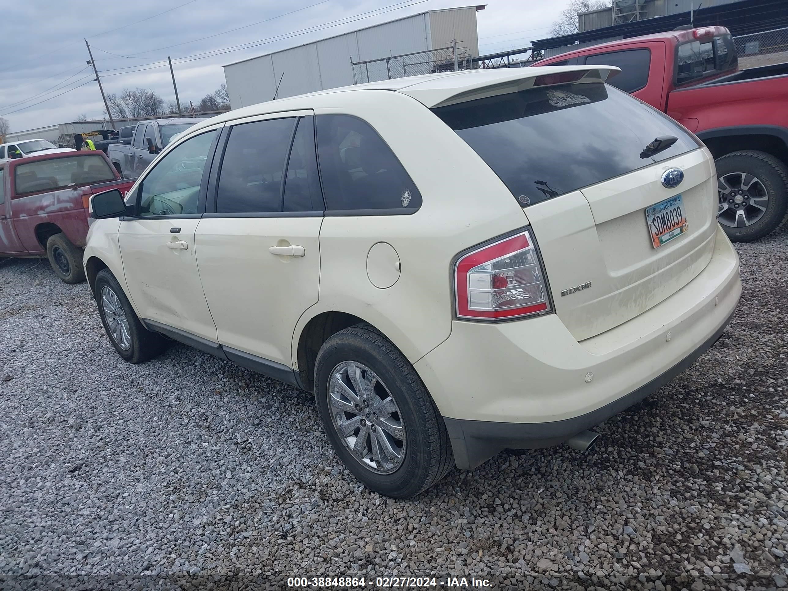 Photo 2 VIN: 2FMDK38C77BB41440 - FORD EDGE 