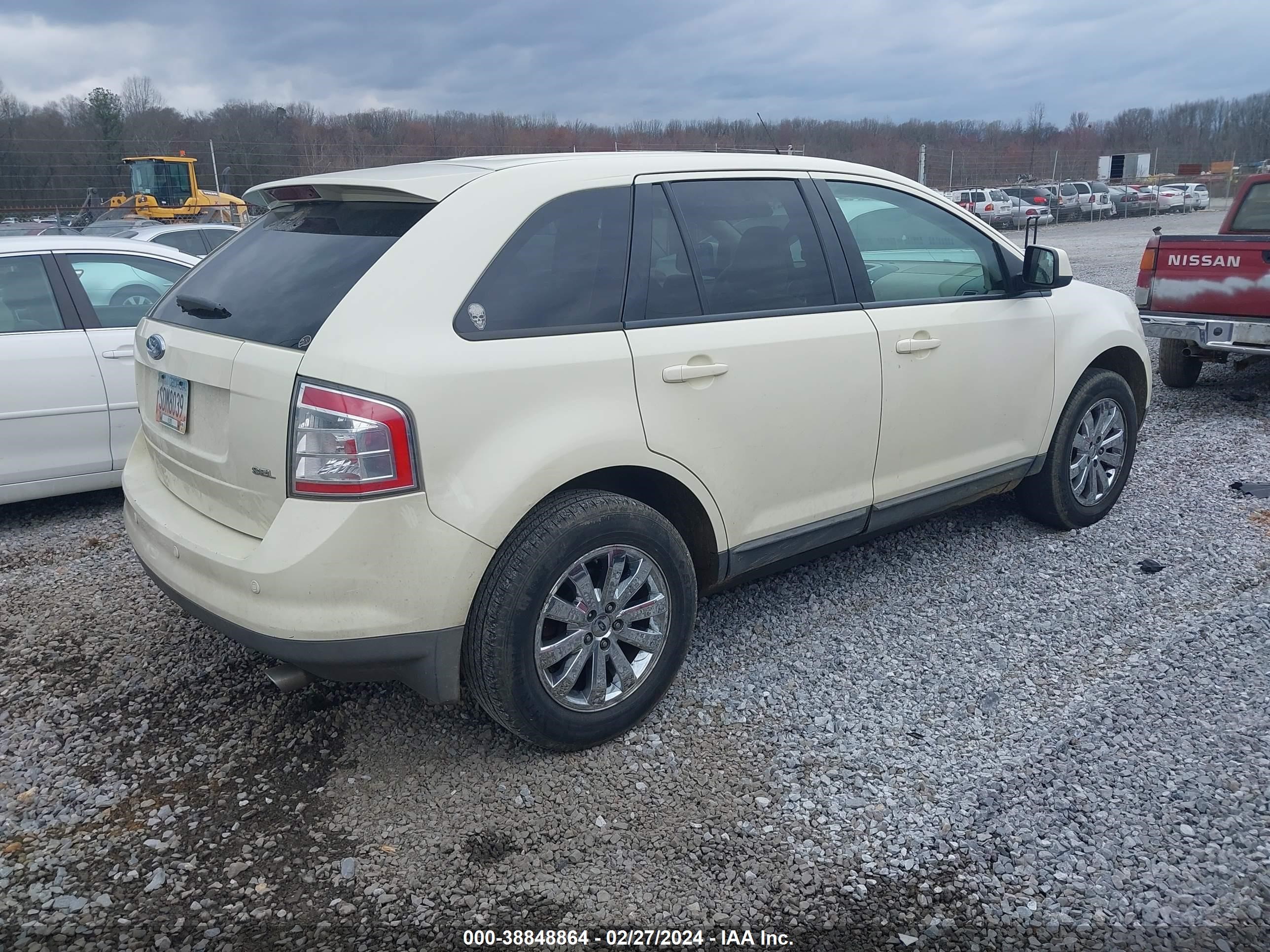 Photo 3 VIN: 2FMDK38C77BB41440 - FORD EDGE 