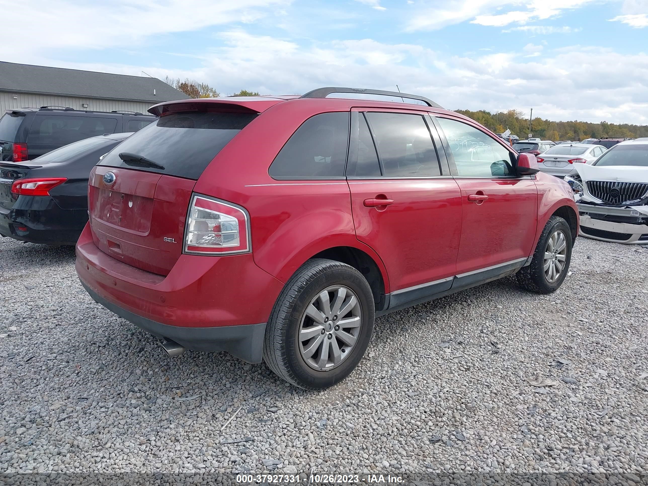 Photo 3 VIN: 2FMDK38C88BA07845 - FORD EDGE 