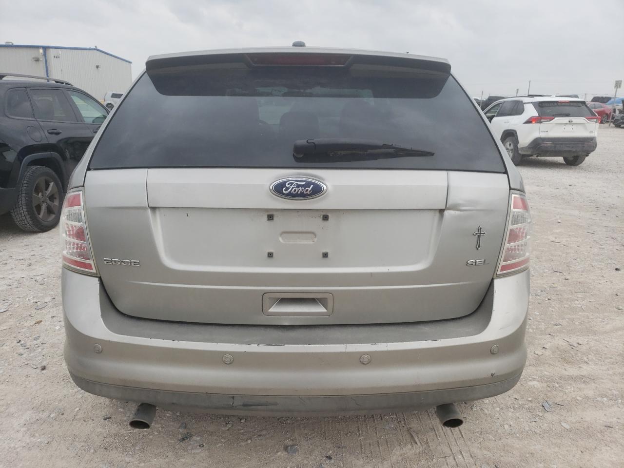 Photo 5 VIN: 2FMDK38C88BA42000 - FORD EDGE 