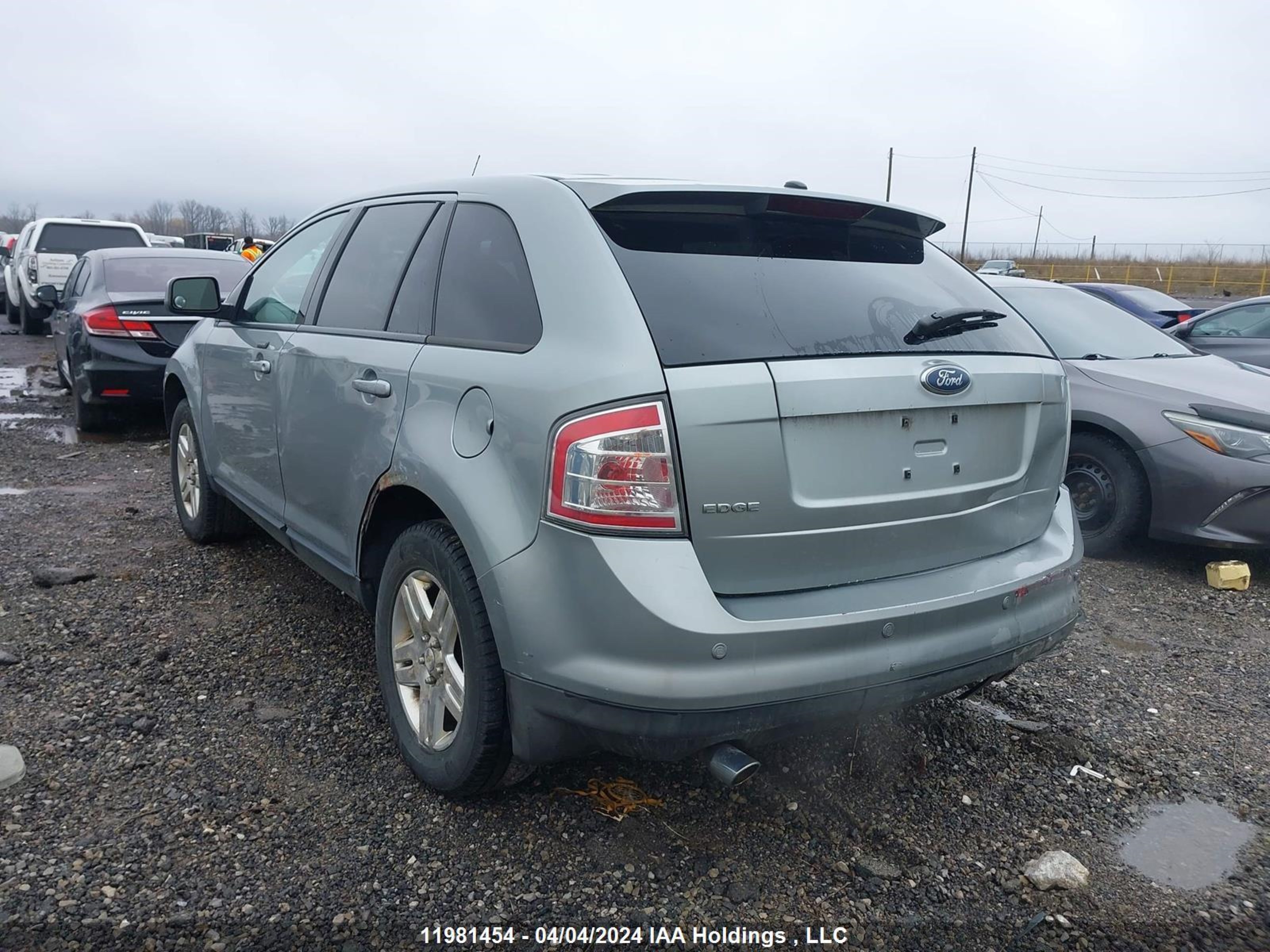 Photo 2 VIN: 2FMDK38C97BA45096 - FORD EDGE 