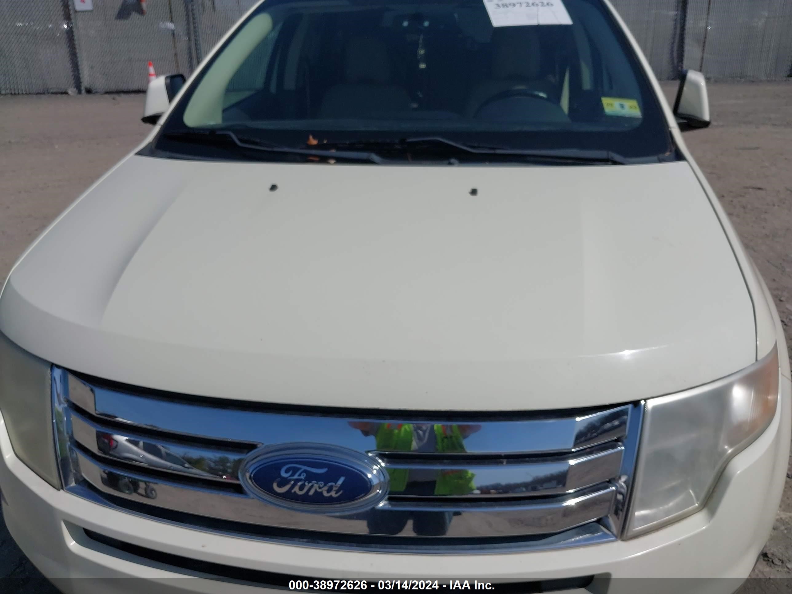 Photo 5 VIN: 2FMDK38C98BA13931 - FORD EDGE 