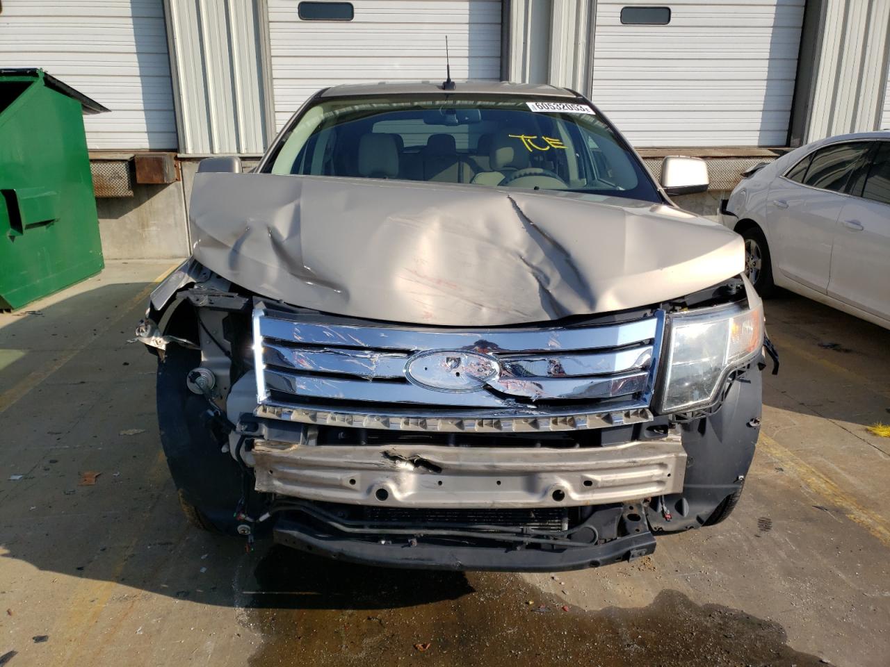 Photo 4 VIN: 2FMDK38CX7BB03264 - FORD EDGE 