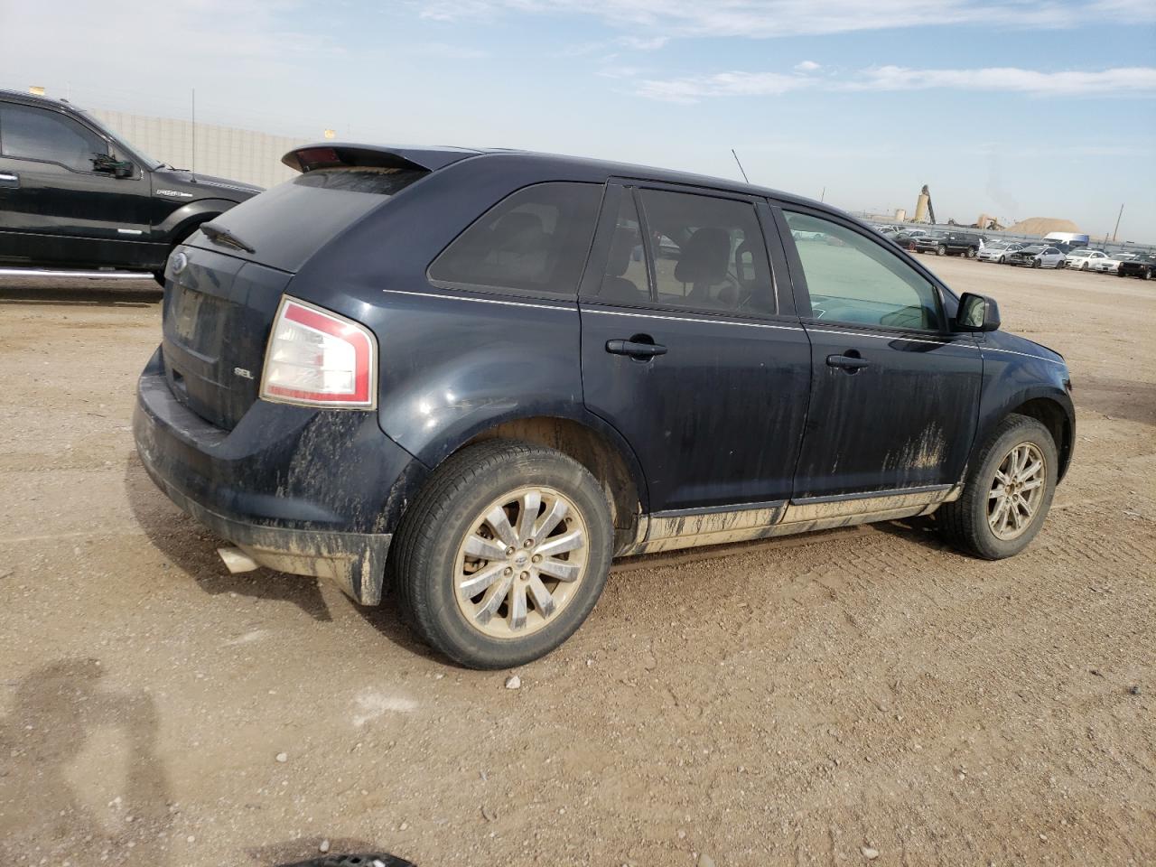 Photo 2 VIN: 2FMDK38CX8BA11833 - FORD EDGE 