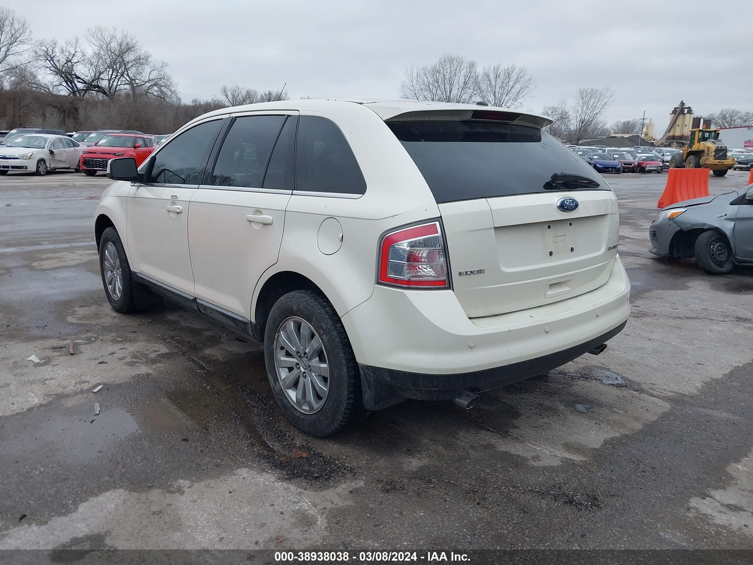 Photo 2 VIN: 2FMDK39C08BA12942 - FORD EDGE 