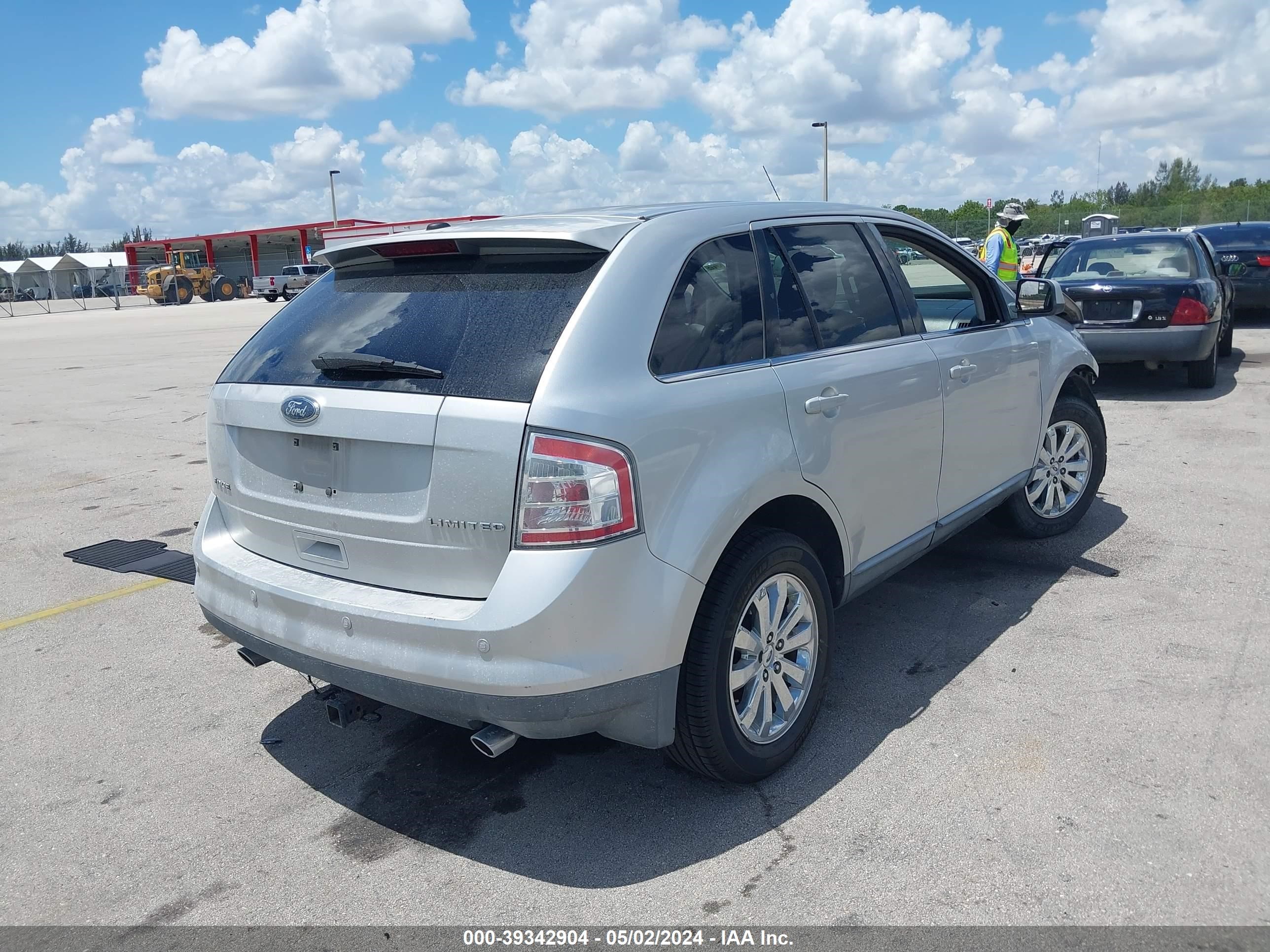 Photo 3 VIN: 2FMDK39C09BB05171 - FORD EDGE 