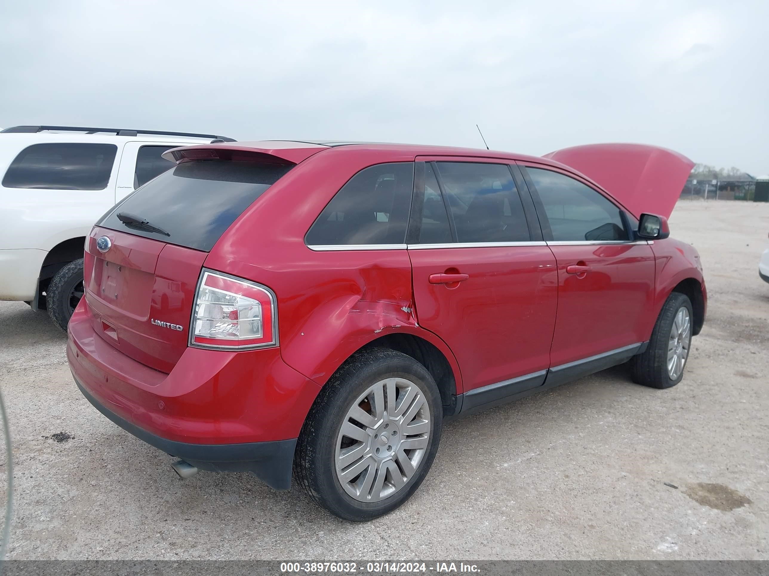 Photo 3 VIN: 2FMDK39C18BA31919 - FORD EDGE 