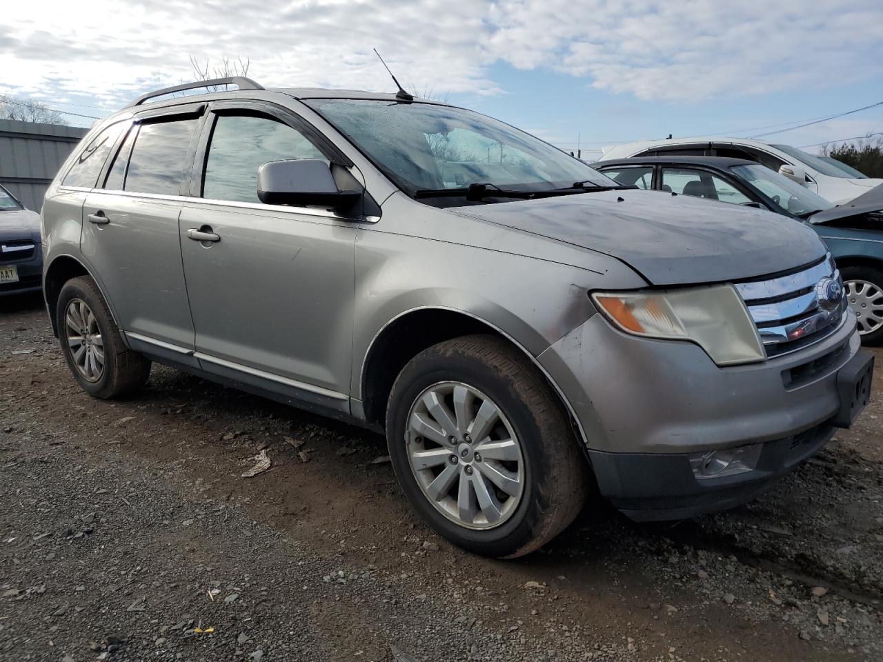 Photo 3 VIN: 2FMDK39C18BA83423 - FORD EDGE 