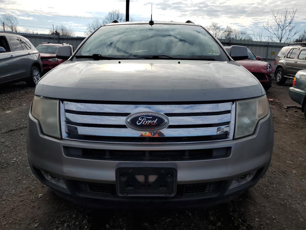 Photo 4 VIN: 2FMDK39C18BA83423 - FORD EDGE 