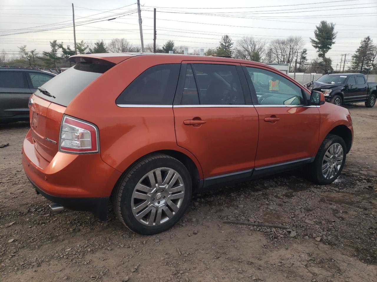 Photo 2 VIN: 2FMDK39C38BA52965 - FORD EDGE 