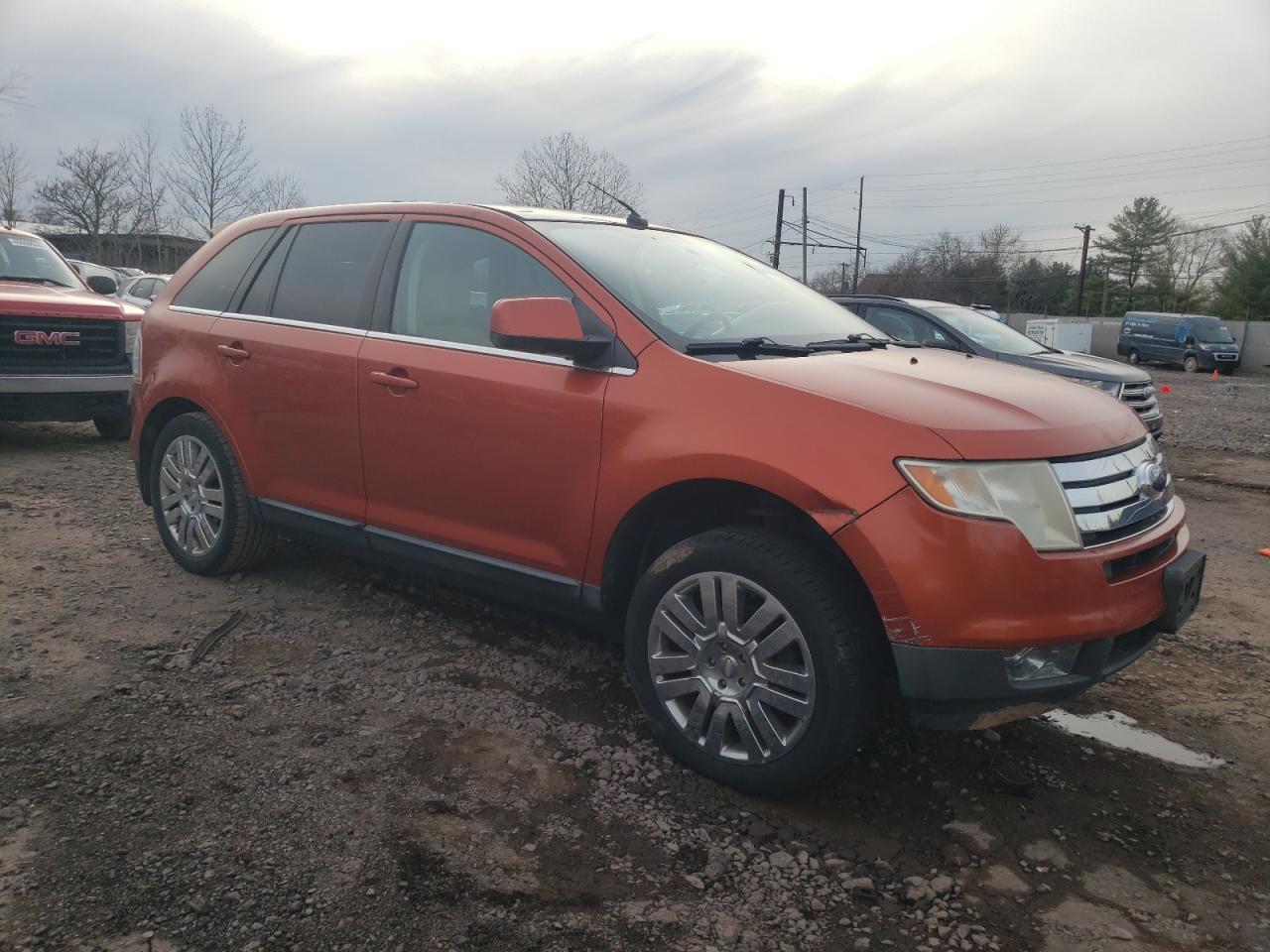 Photo 3 VIN: 2FMDK39C38BA52965 - FORD EDGE 