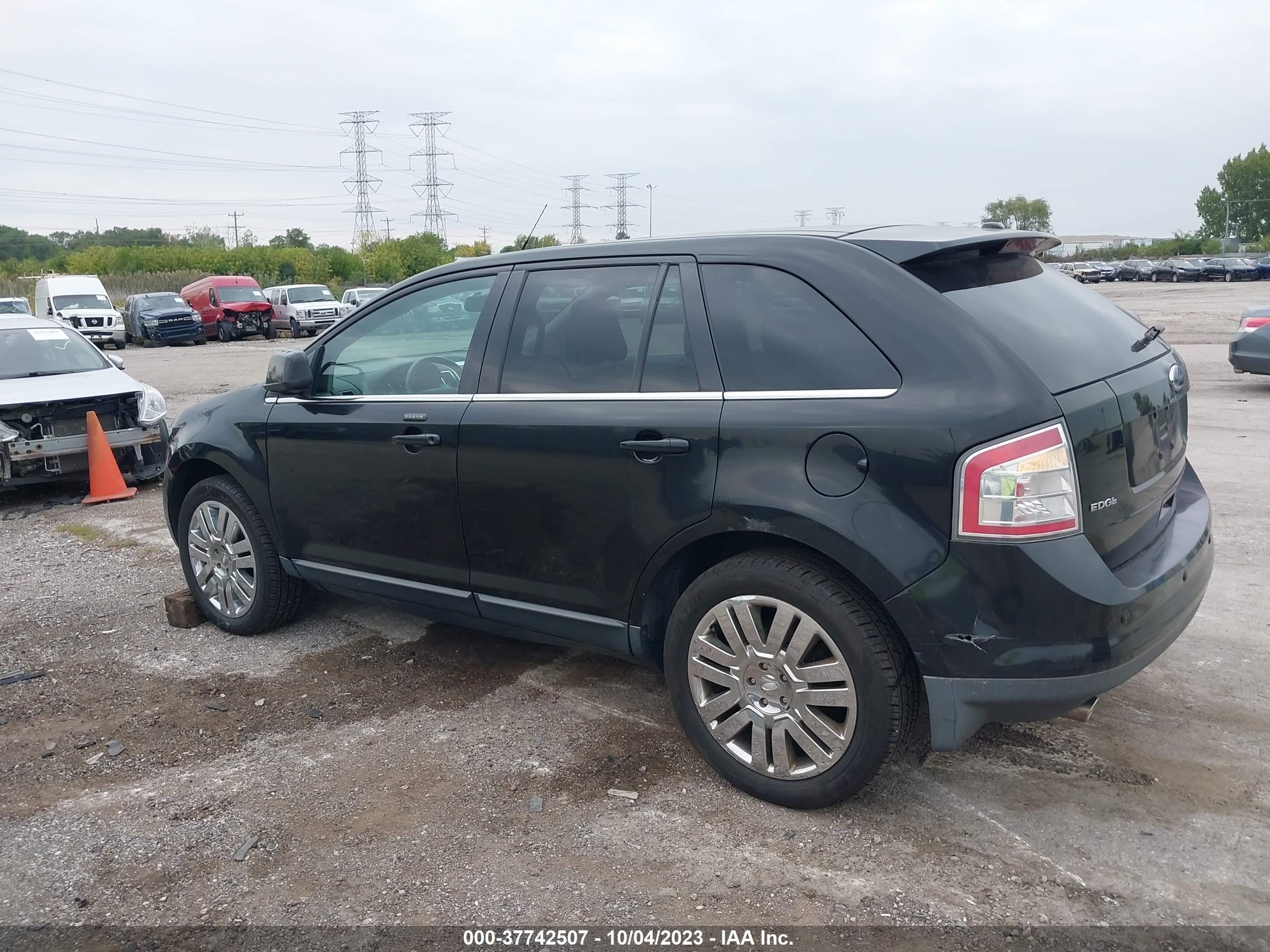 Photo 2 VIN: 2FMDK39C38BB45744 - FORD EDGE 