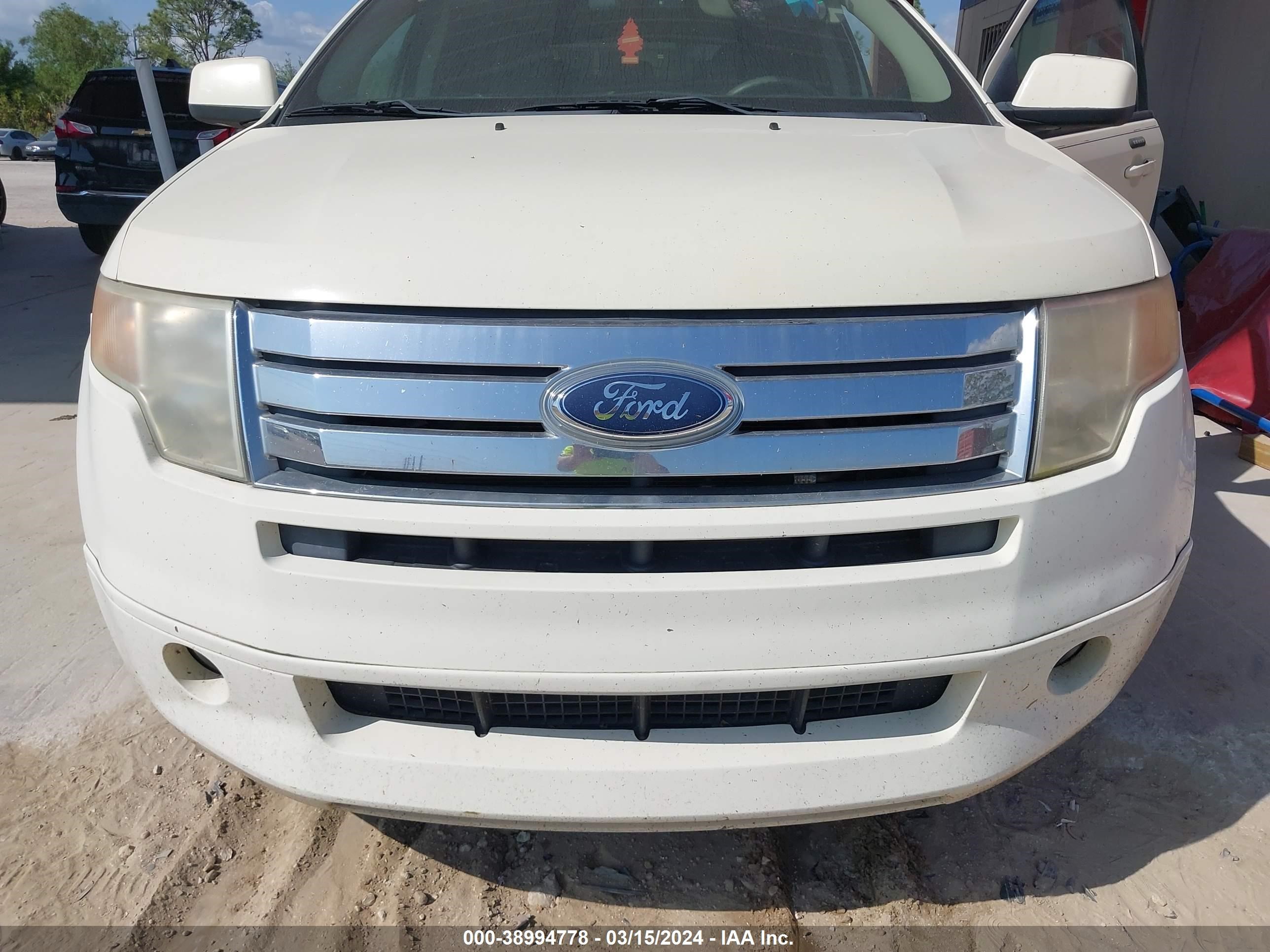 Photo 5 VIN: 2FMDK39C67BA83402 - FORD EDGE 