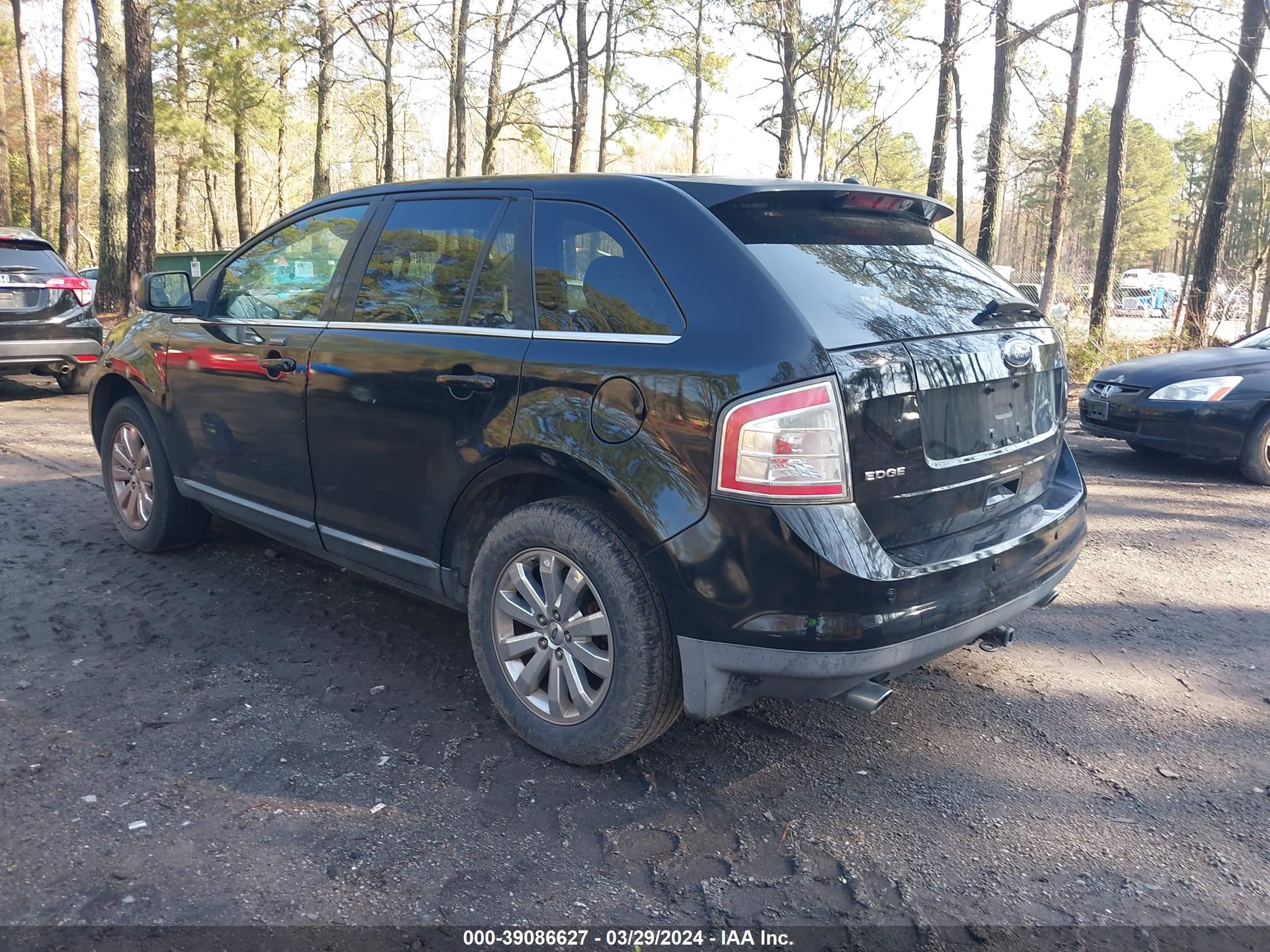 Photo 2 VIN: 2FMDK39C68BA24819 - FORD EDGE 