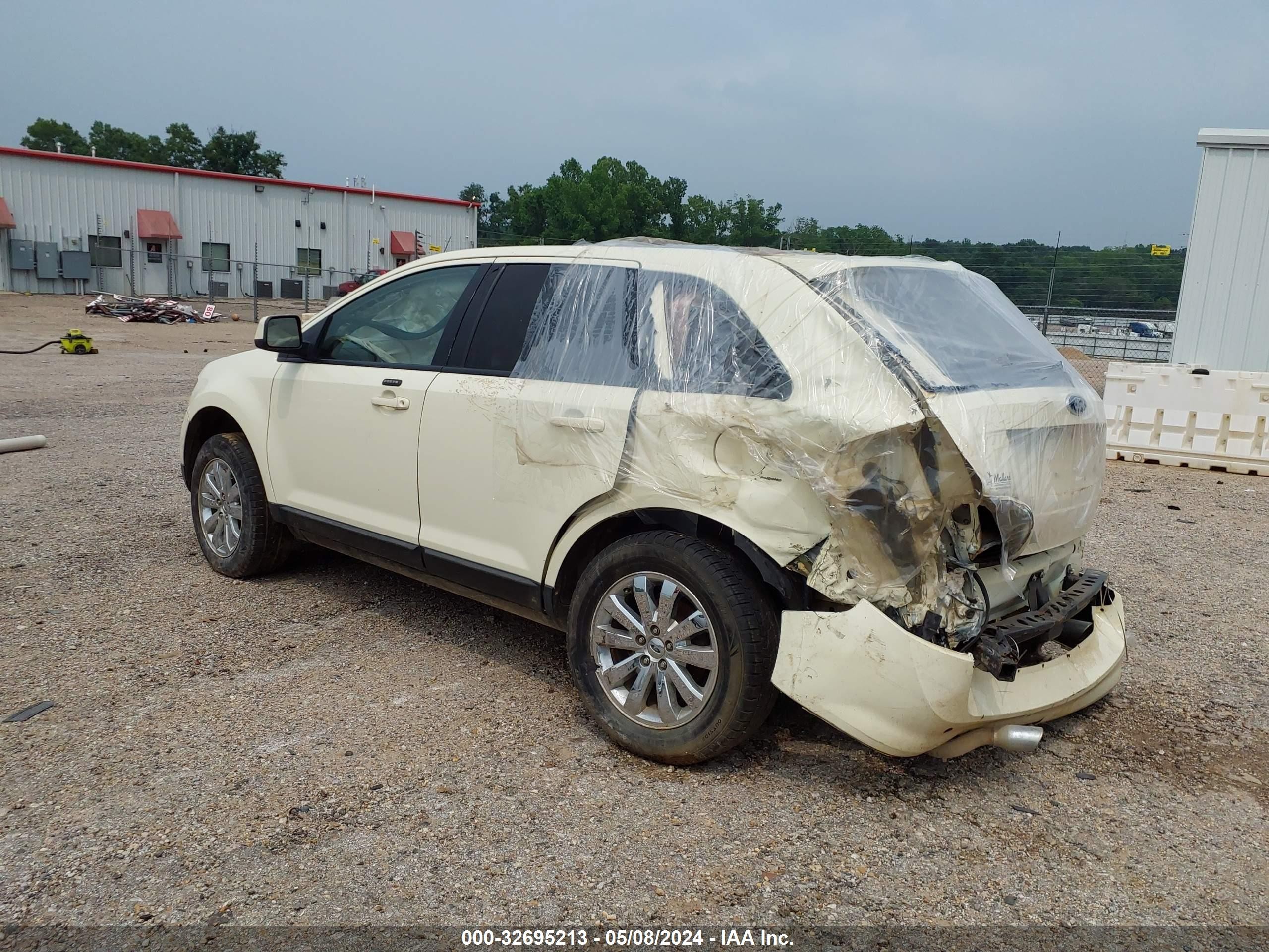 Photo 2 VIN: 2FMDK39C87BA60901 - FORD EDGE 