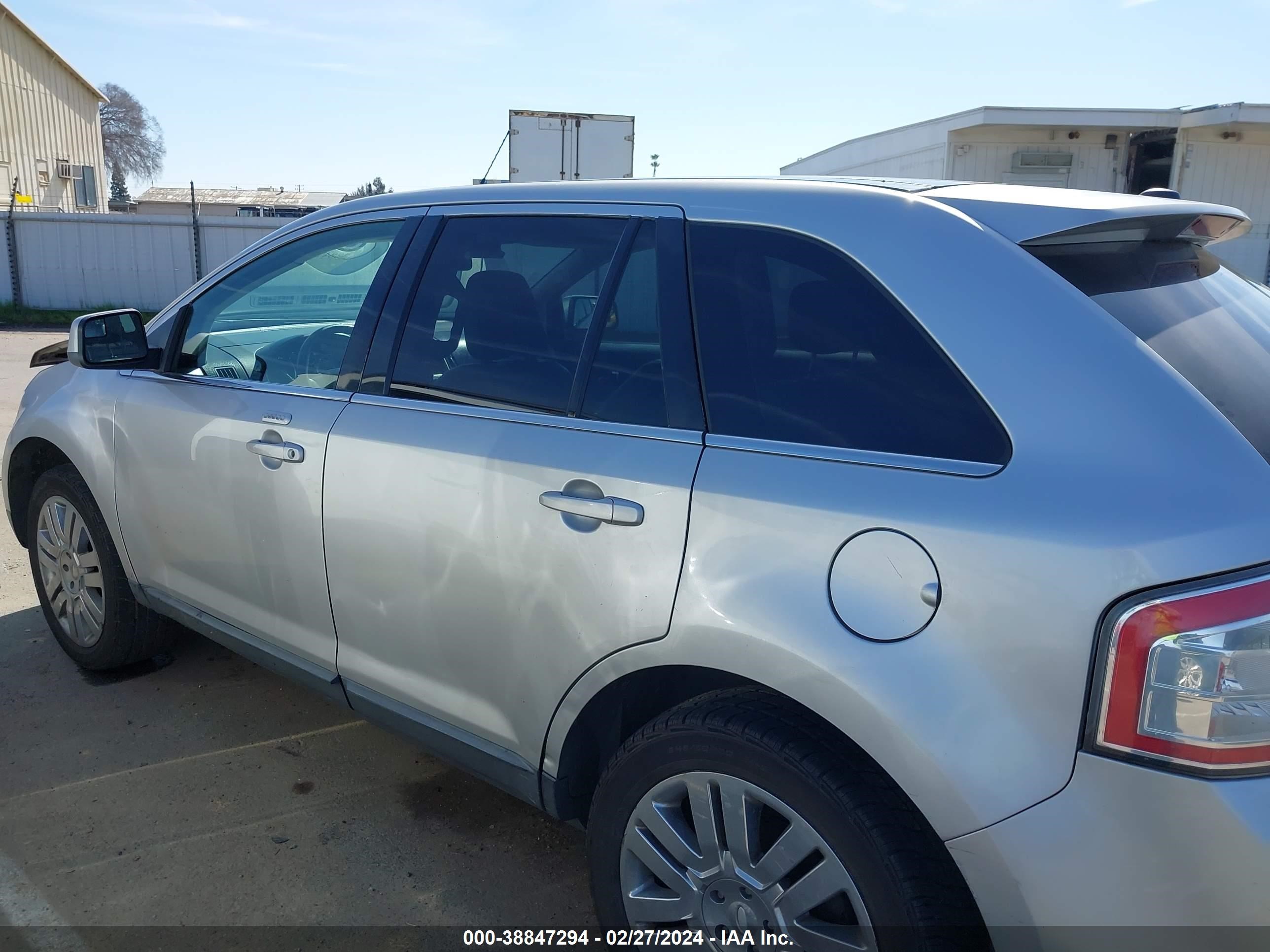 Photo 13 VIN: 2FMDK39C89BA49450 - FORD EDGE 