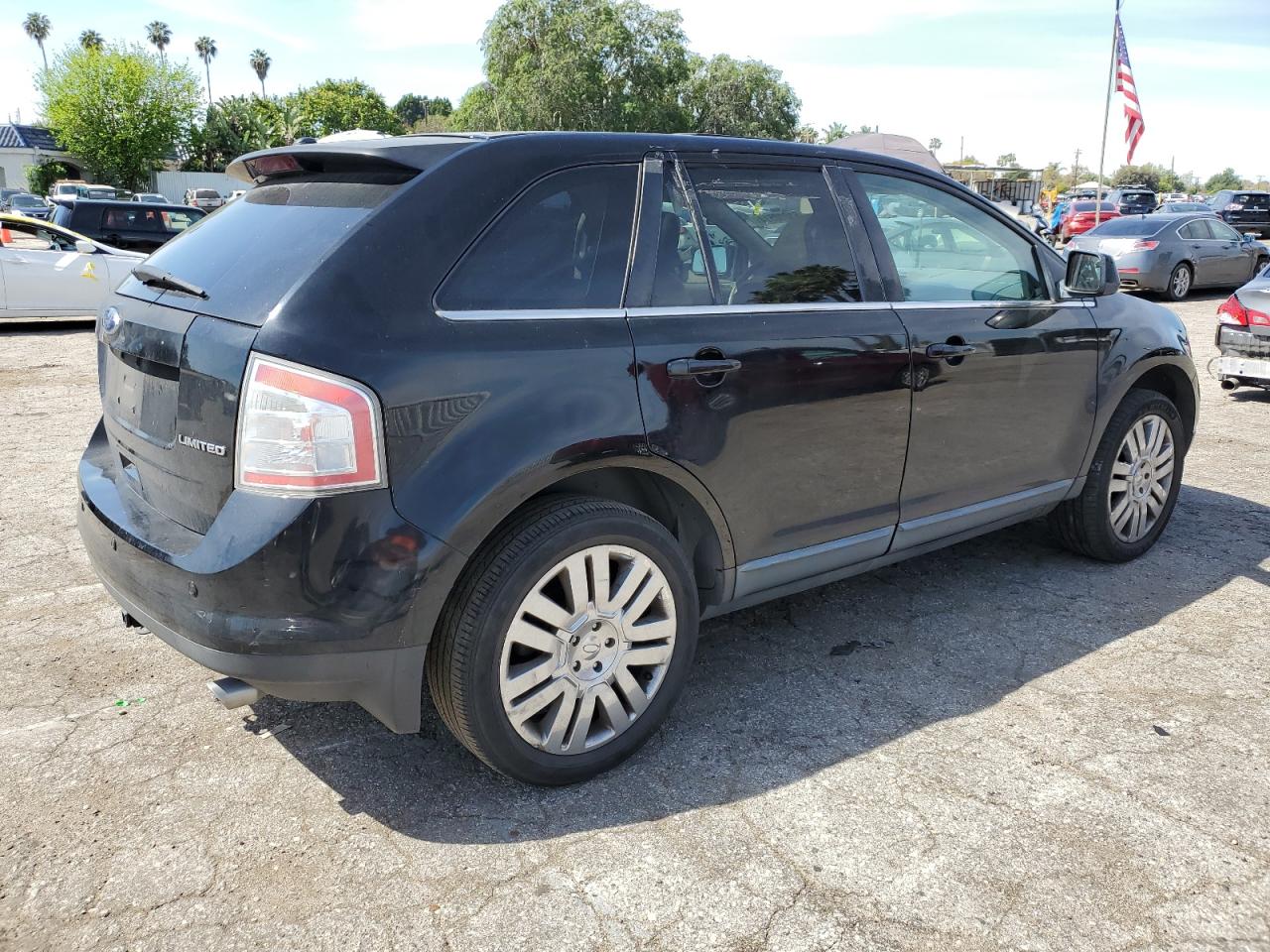 Photo 2 VIN: 2FMDK39C98BB34456 - FORD EDGE 