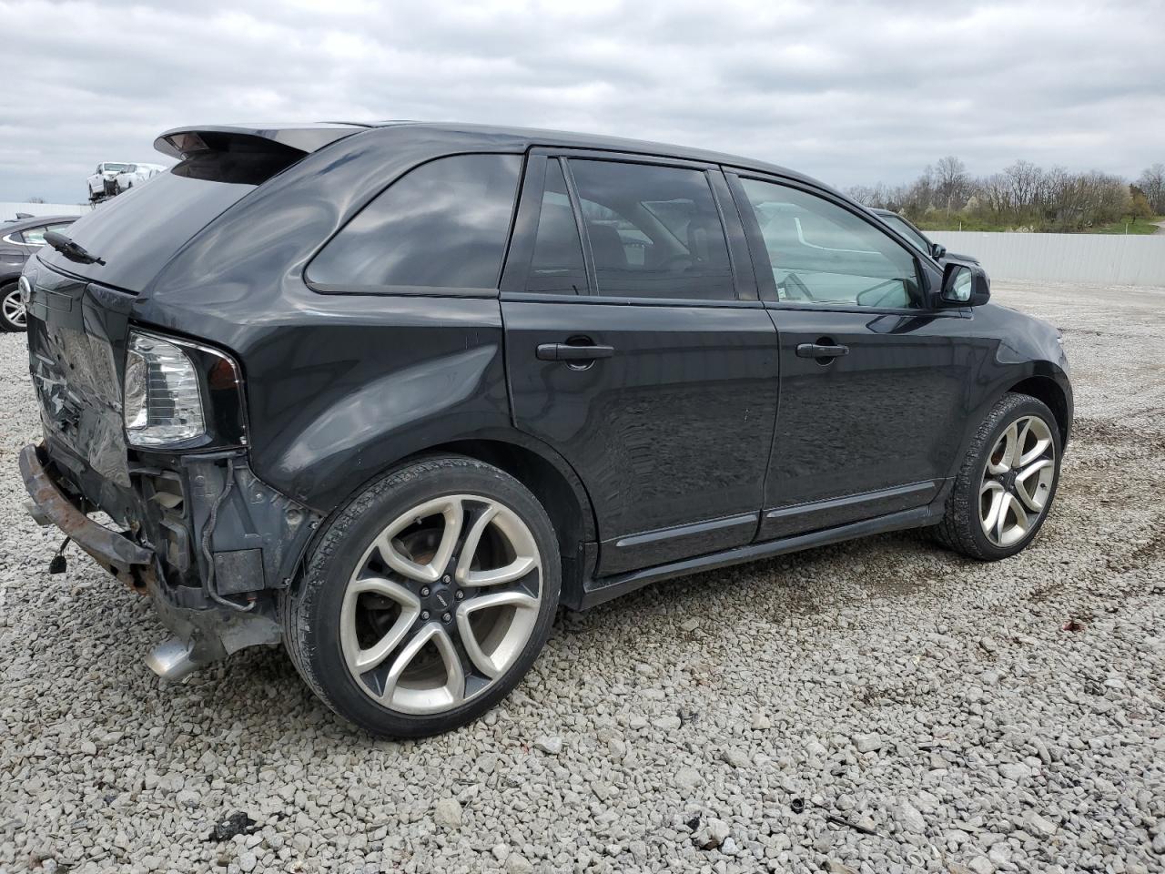 Photo 2 VIN: 2FMDK3AK4BBA45470 - FORD EDGE 