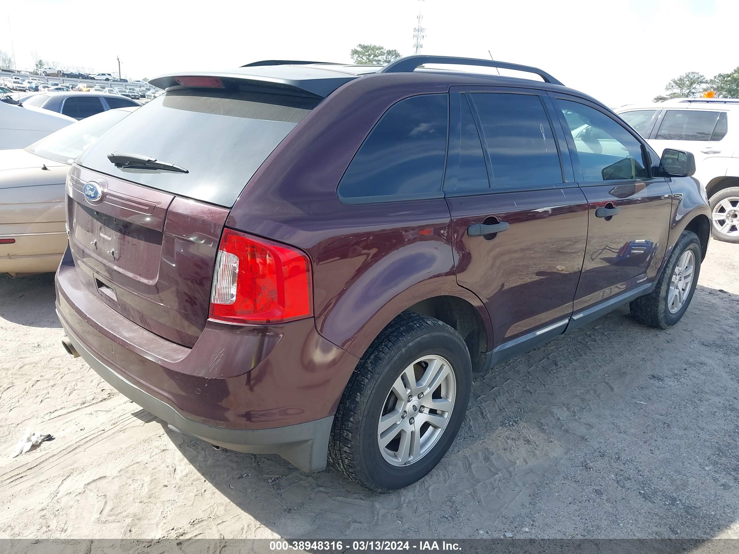 Photo 3 VIN: 2FMDK3GC0BBA63898 - FORD EDGE 