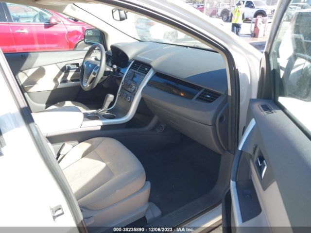 Photo 4 VIN: 2FMDK3GC1BBA17951 - FORD EDGE 