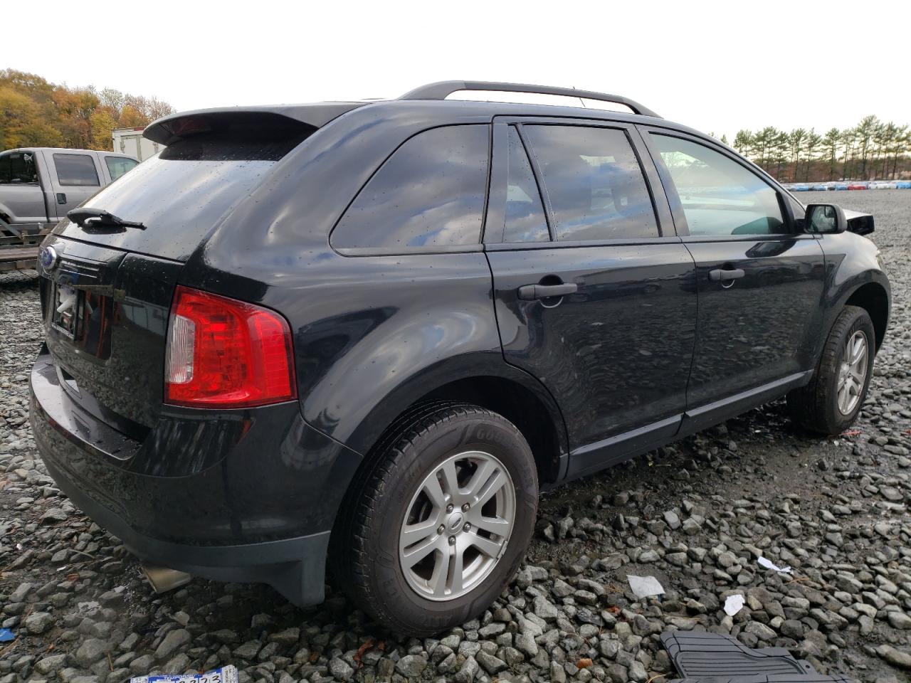 Photo 2 VIN: 2FMDK3GC4BBB02931 - FORD EDGE 