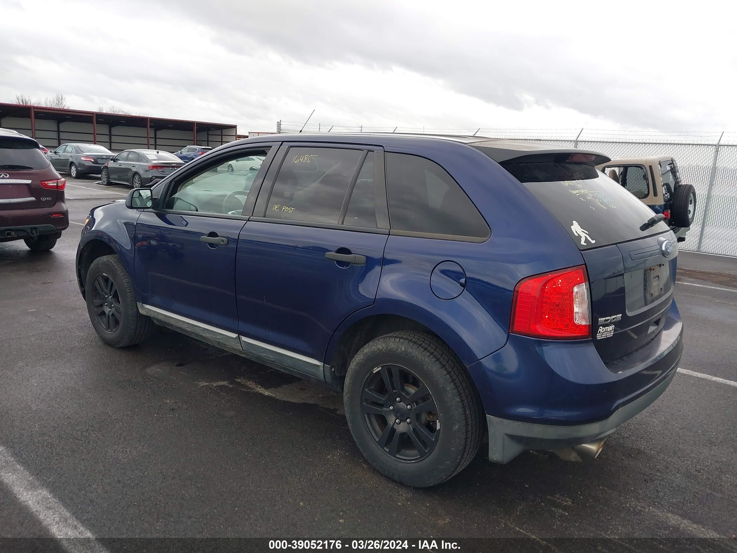 Photo 2 VIN: 2FMDK3GC4BBB13976 - FORD EDGE 