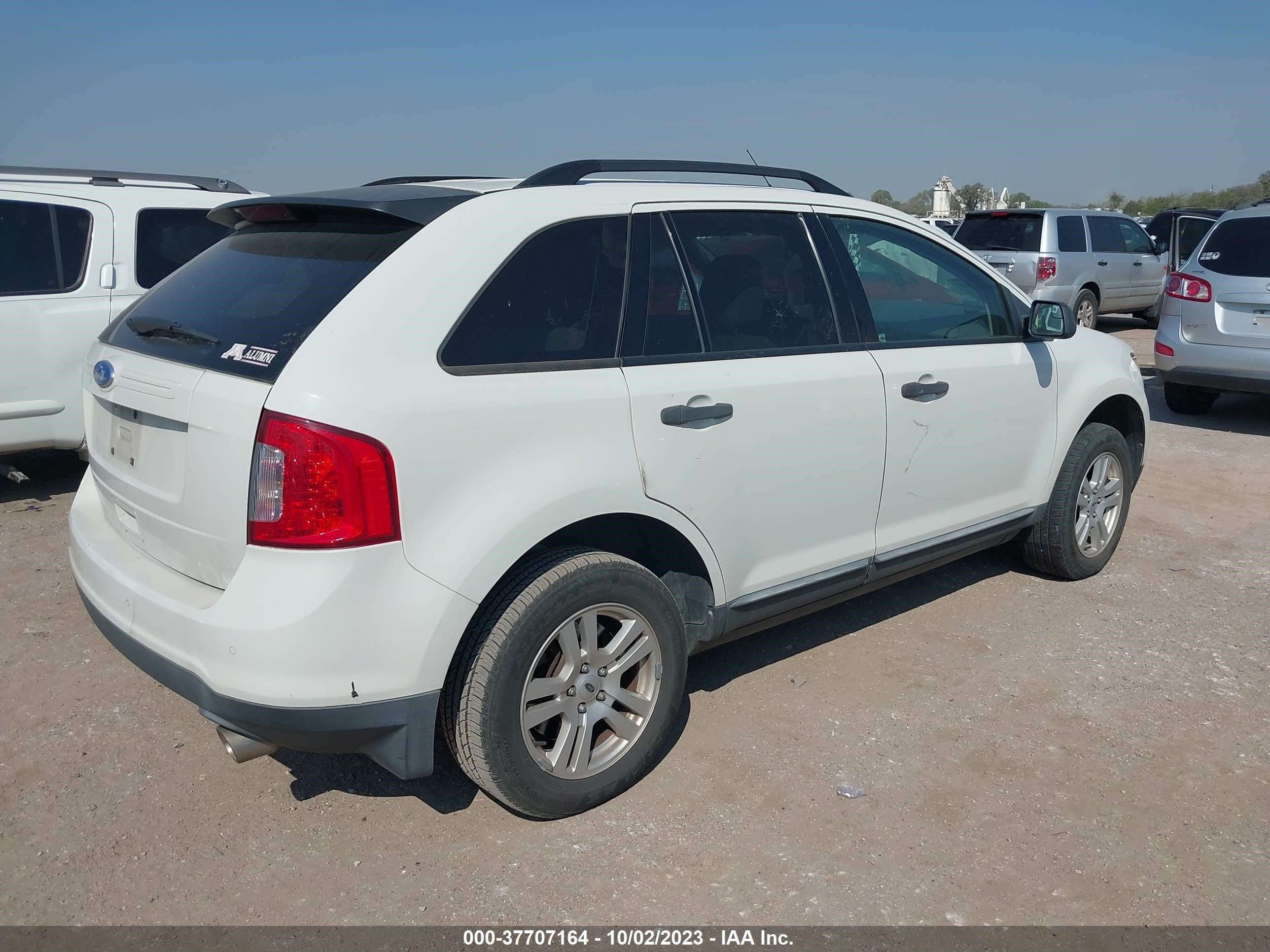 Photo 3 VIN: 2FMDK3GC4BBB29644 - FORD EDGE 