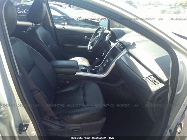 Photo 4 VIN: 2FMDK3J90DBB41113 - FORD EDGE 