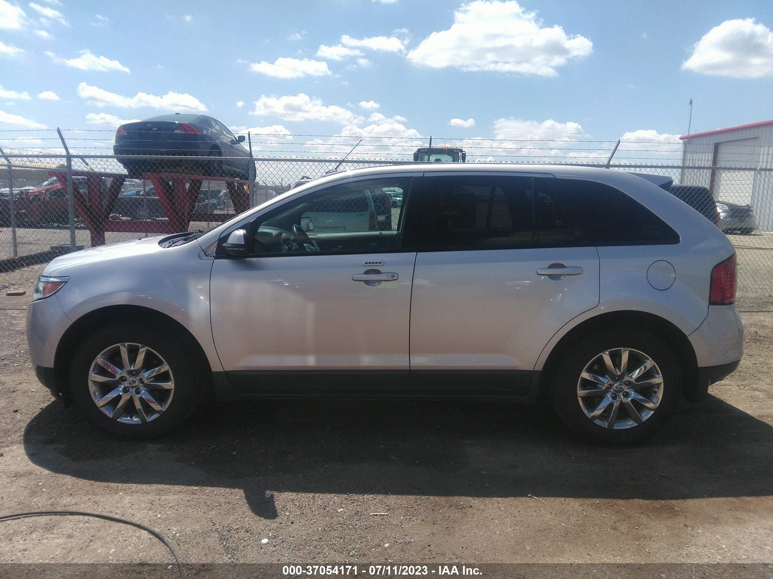 Photo 13 VIN: 2FMDK3J91DBB86321 - FORD EDGE 