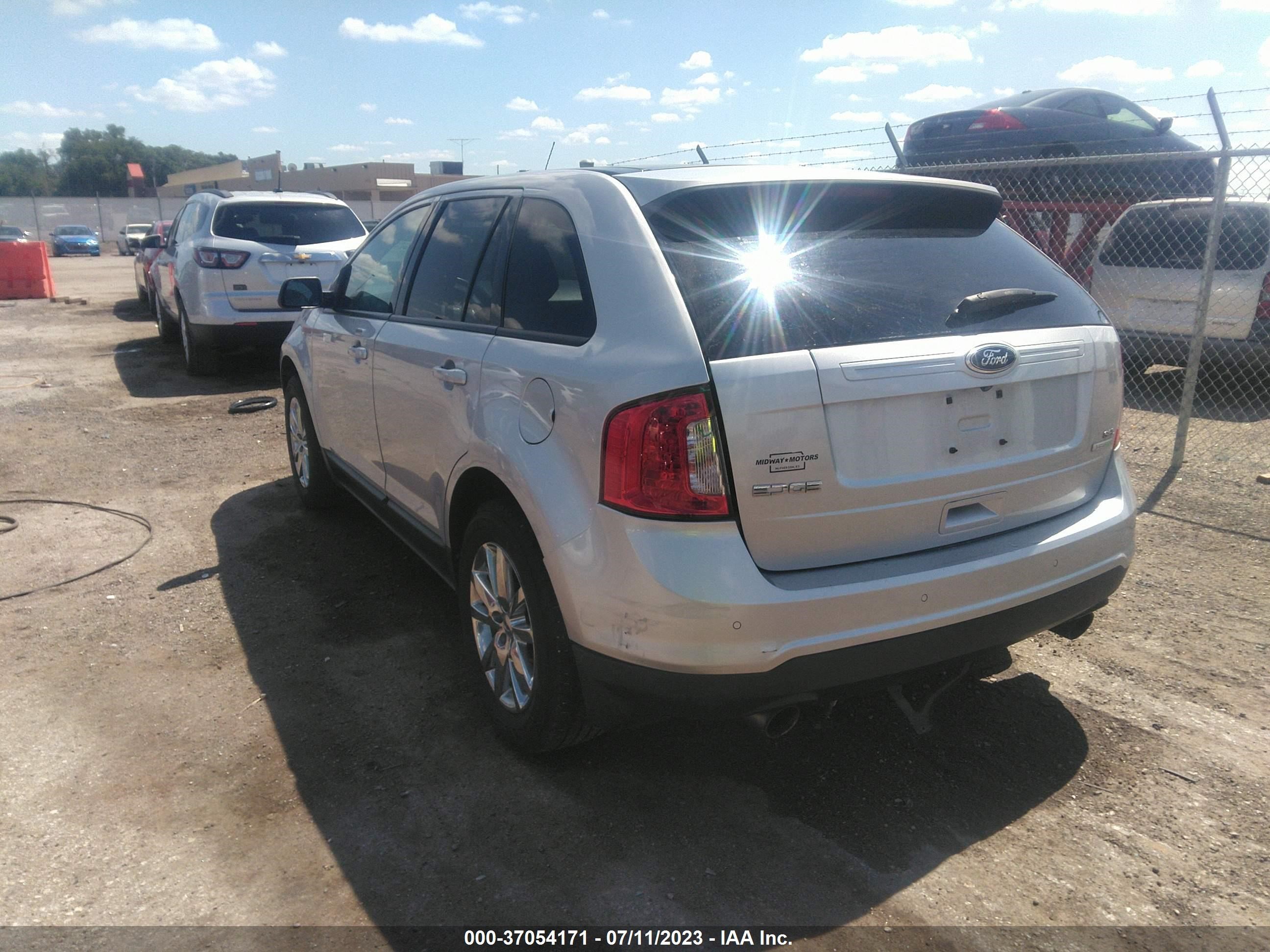 Photo 2 VIN: 2FMDK3J91DBB86321 - FORD EDGE 