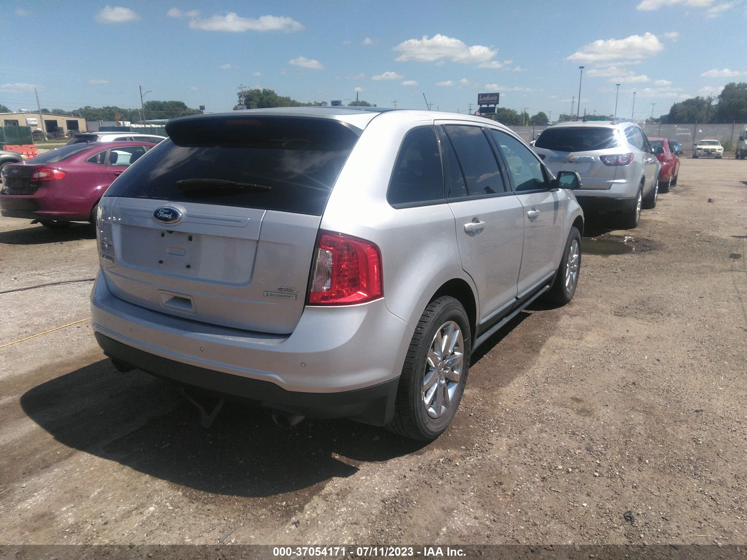 Photo 3 VIN: 2FMDK3J91DBB86321 - FORD EDGE 