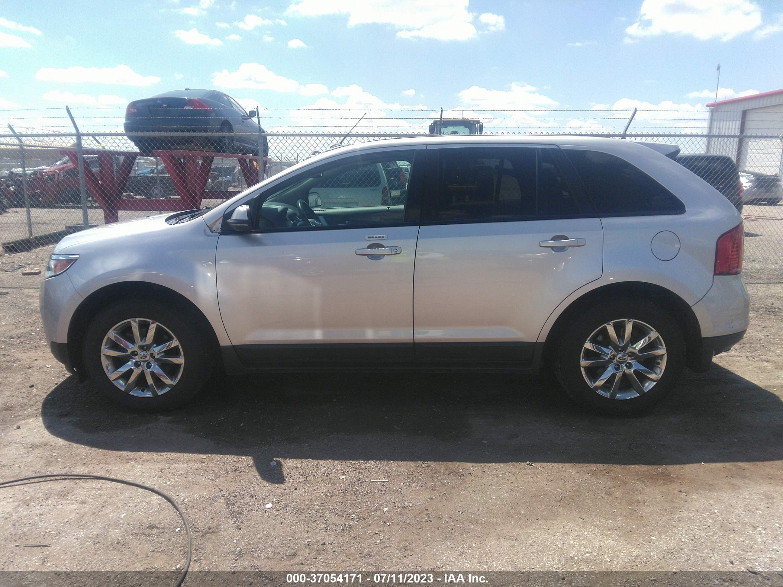 Photo 5 VIN: 2FMDK3J91DBB86321 - FORD EDGE 