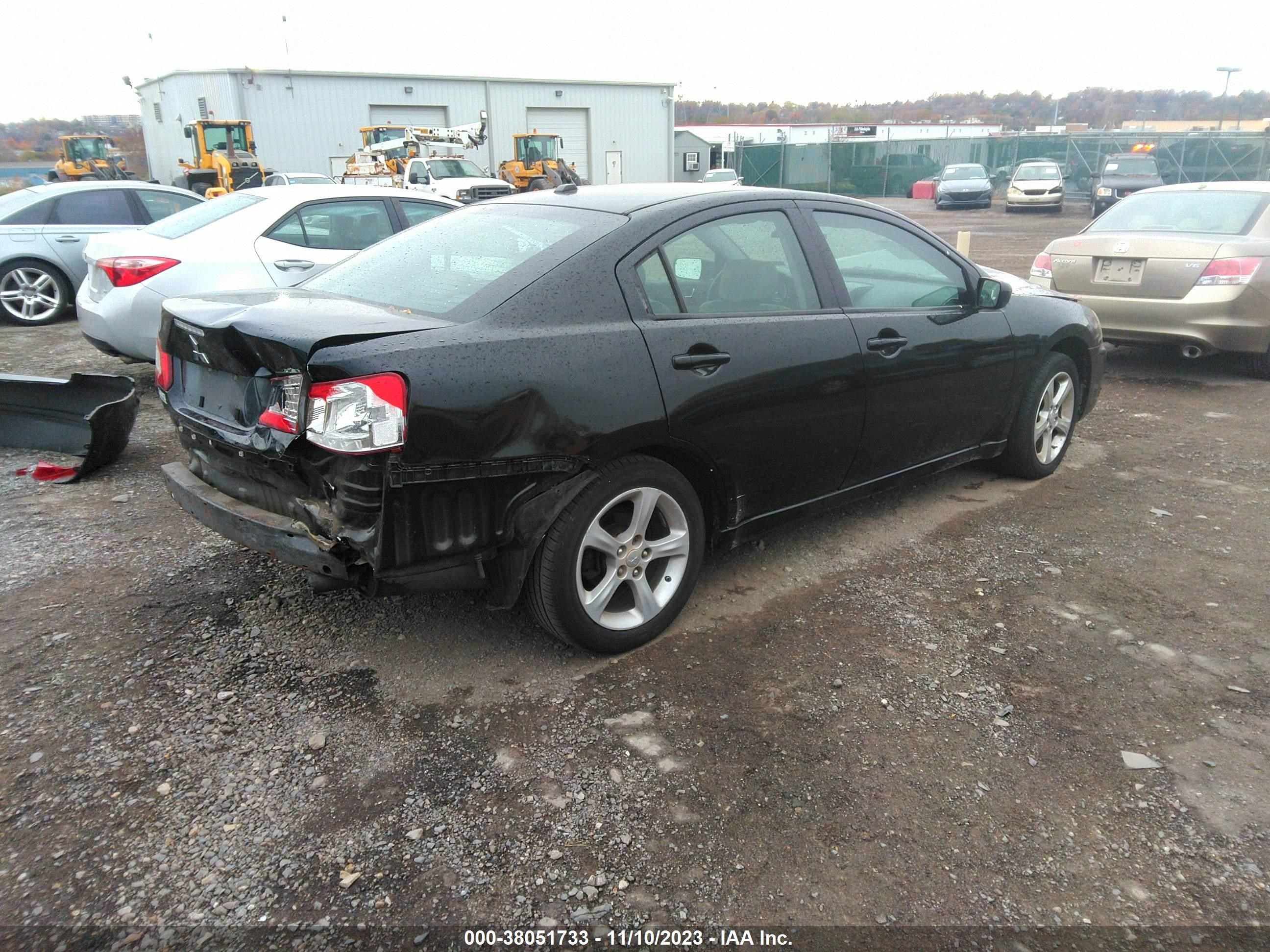 Photo 3 VIN: 2FMDK3J95CBA44357 - MITSUBISHI GALANT 