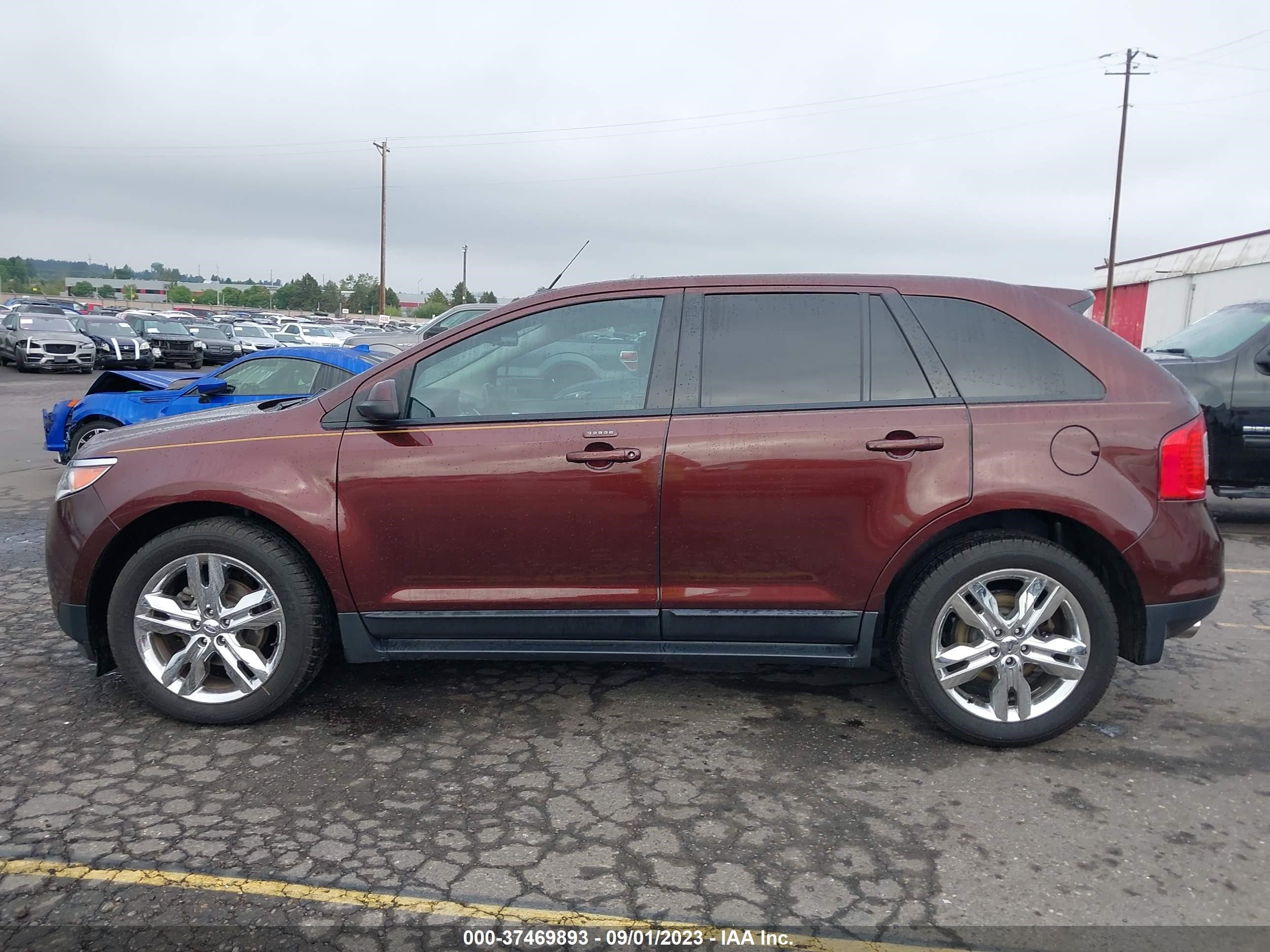 Photo 13 VIN: 2FMDK3J97CBA48037 - FORD EDGE 