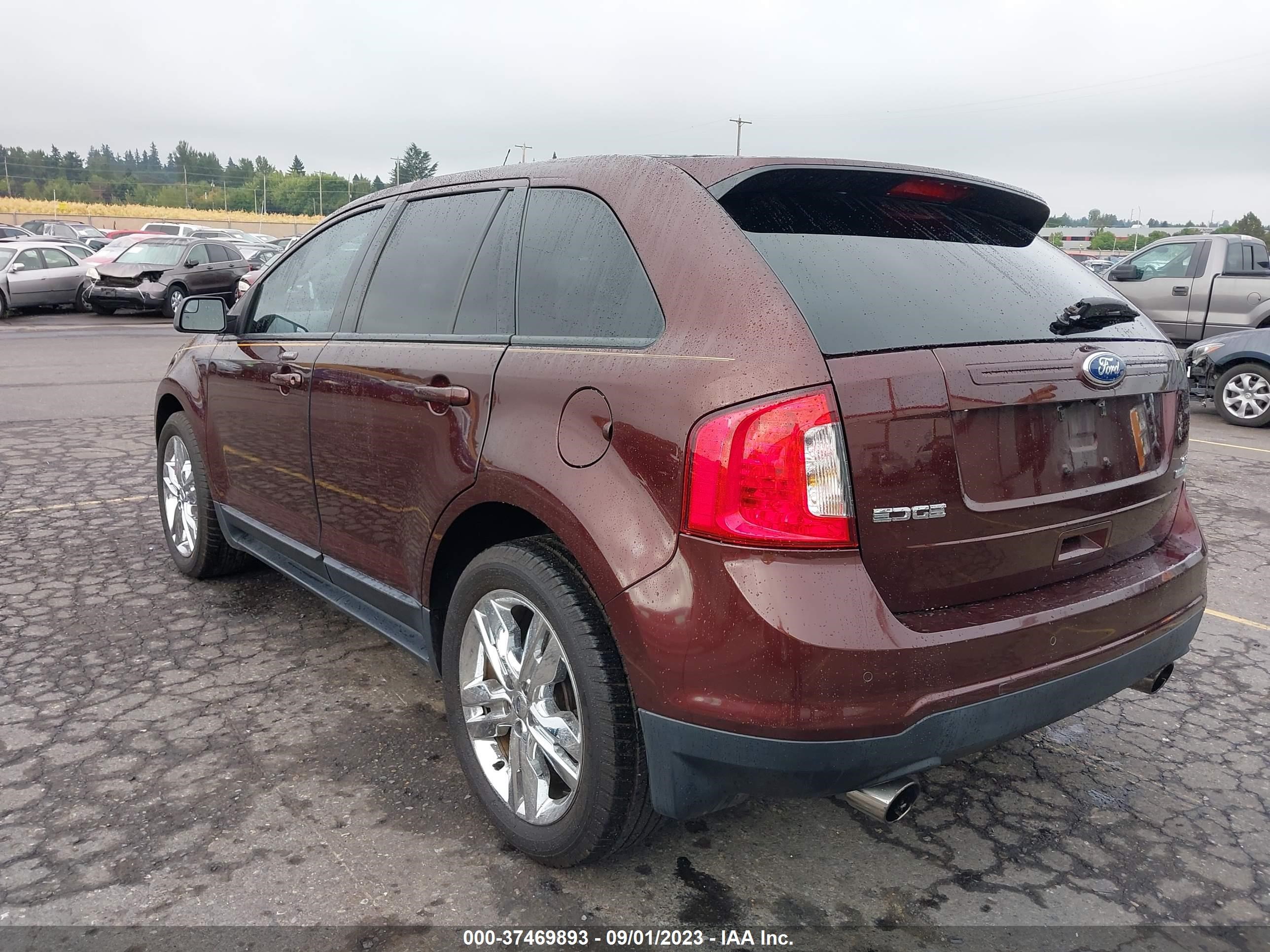 Photo 2 VIN: 2FMDK3J97CBA48037 - FORD EDGE 