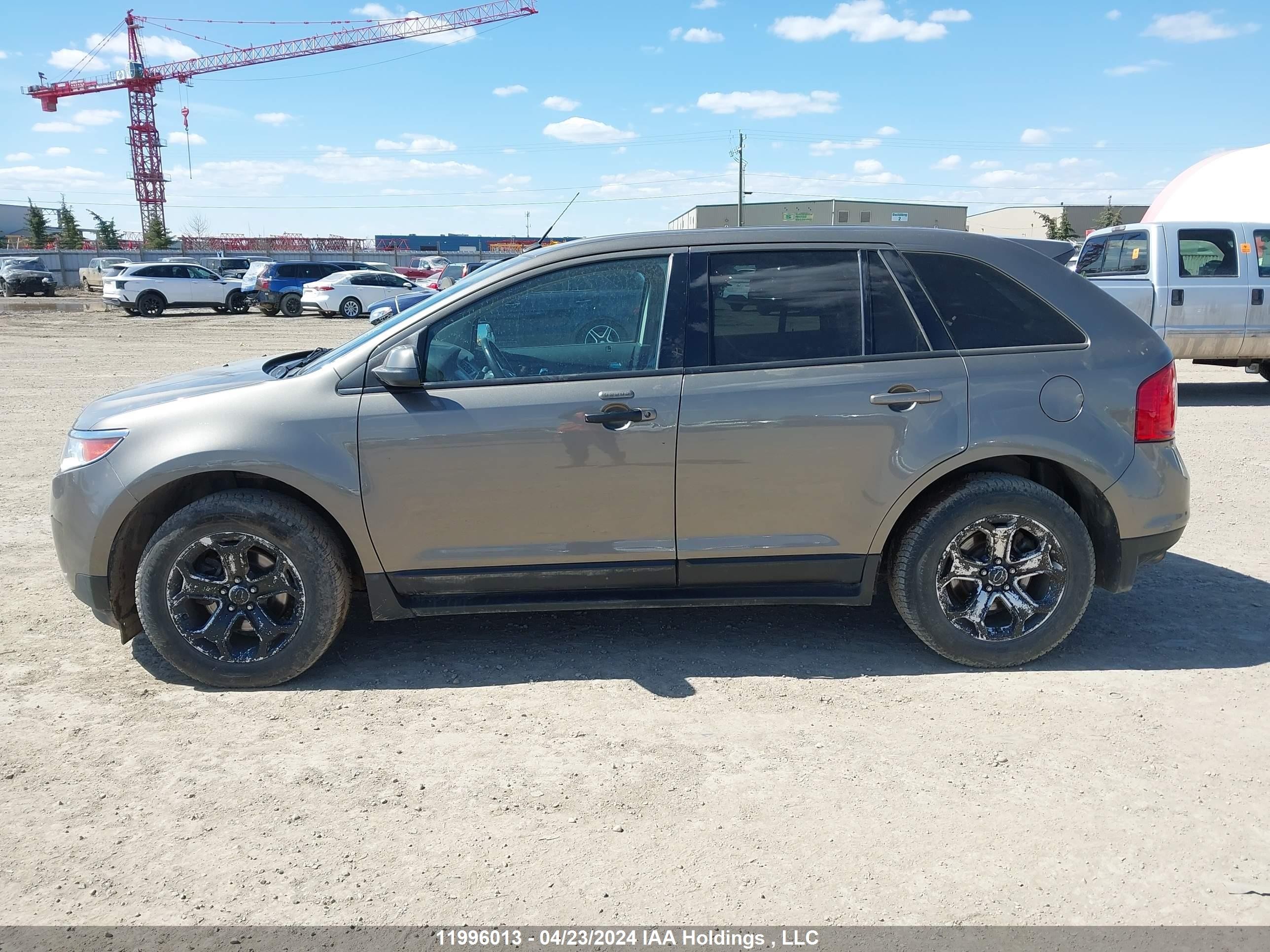 Photo 13 VIN: 2FMDK3J98DBB39352 - FORD EDGE 