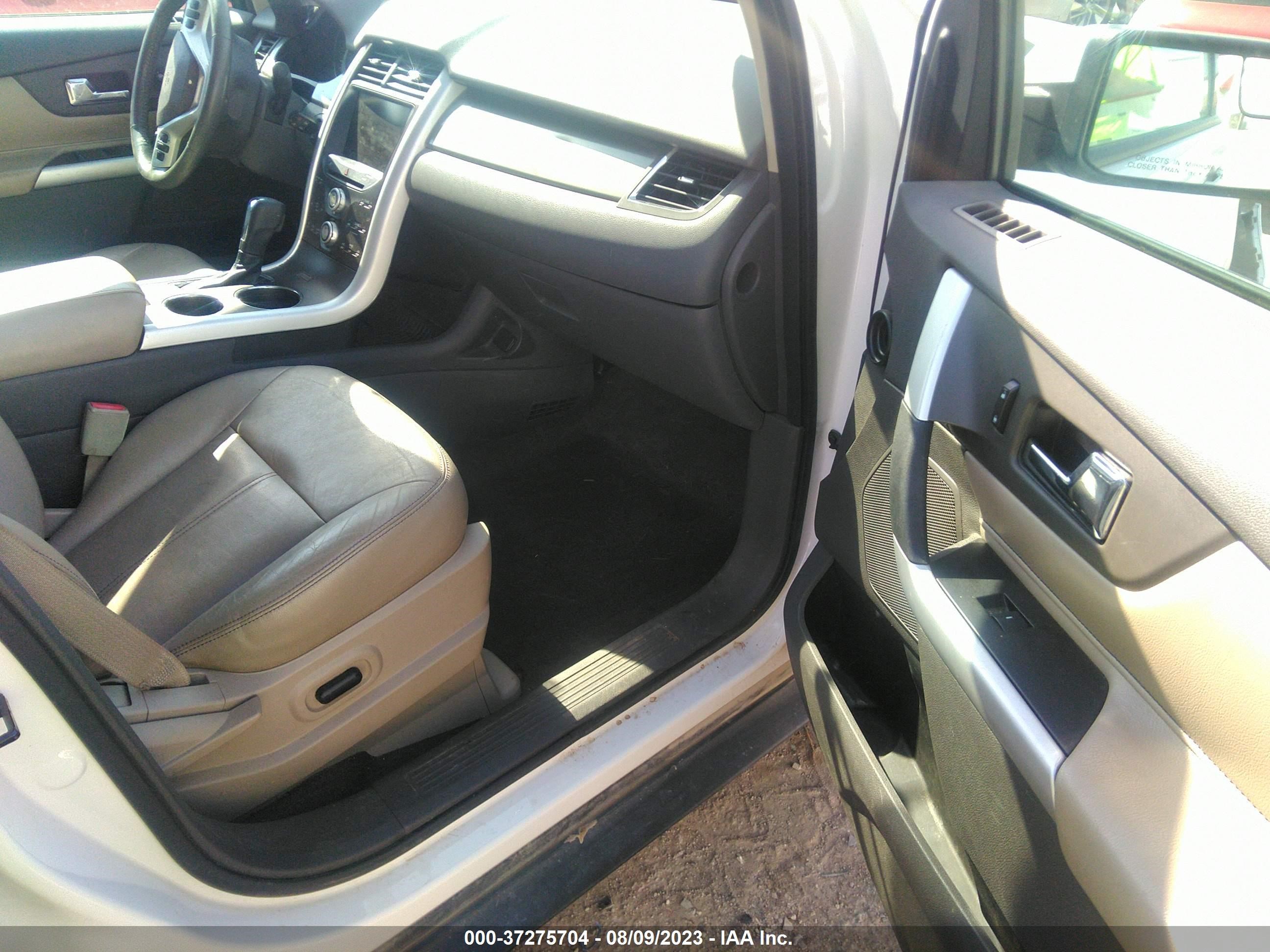 Photo 4 VIN: 2FMDK3J99DBA01187 - FORD EDGE 