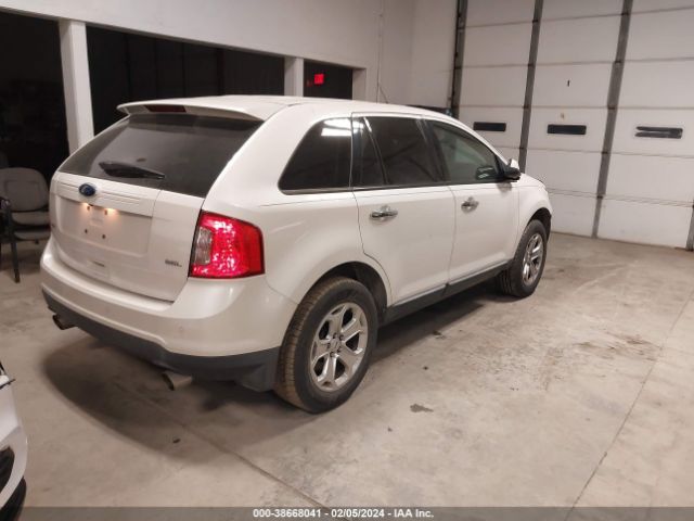 Photo 3 VIN: 2FMDK3JC0BBB26569 - FORD EDGE 